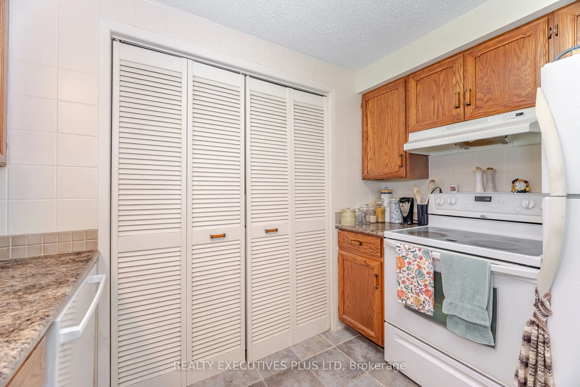 3 Pineview Court