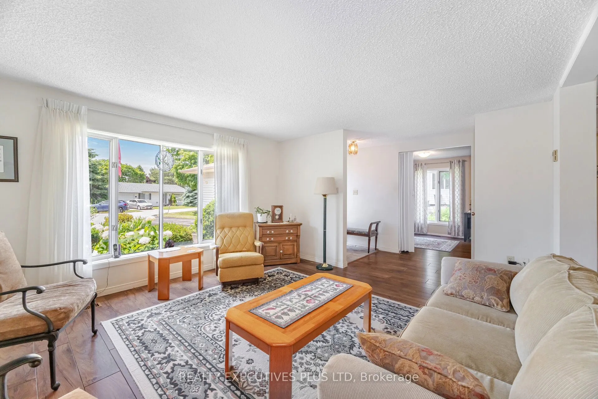 3 Pineview Court