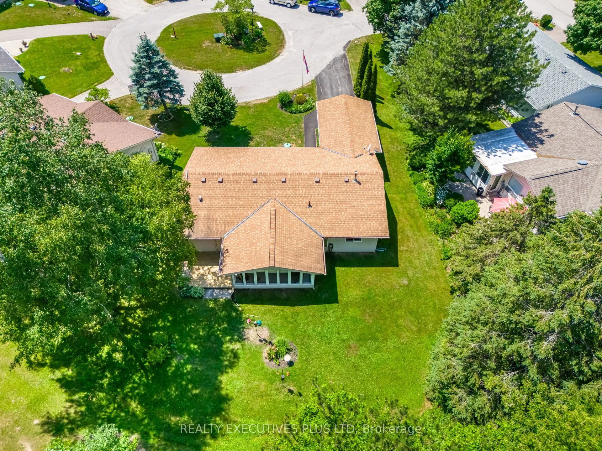 3 Pineview Court