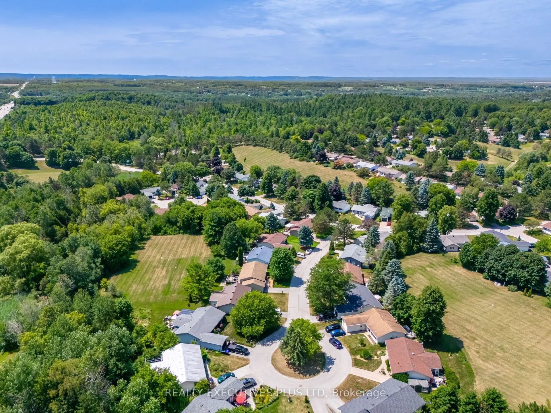 3 Pineview Court