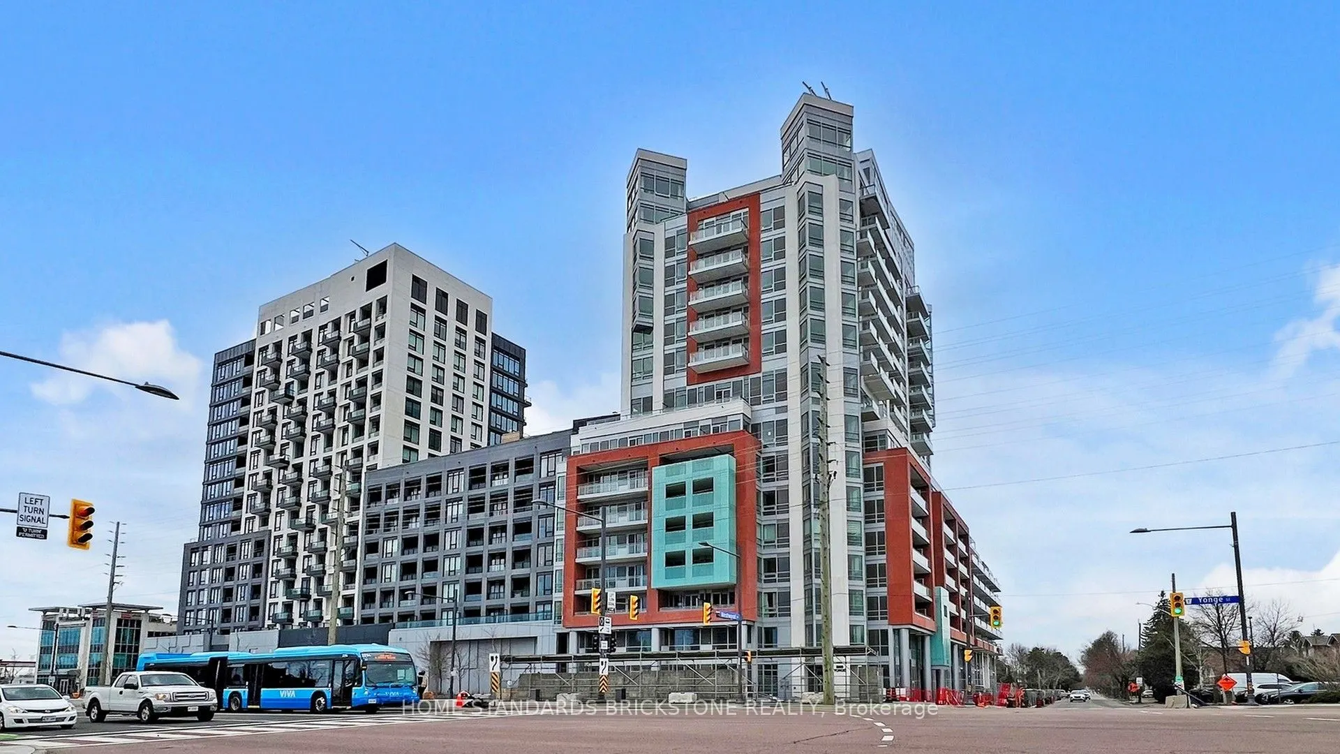 8888 Yonge Street, #711