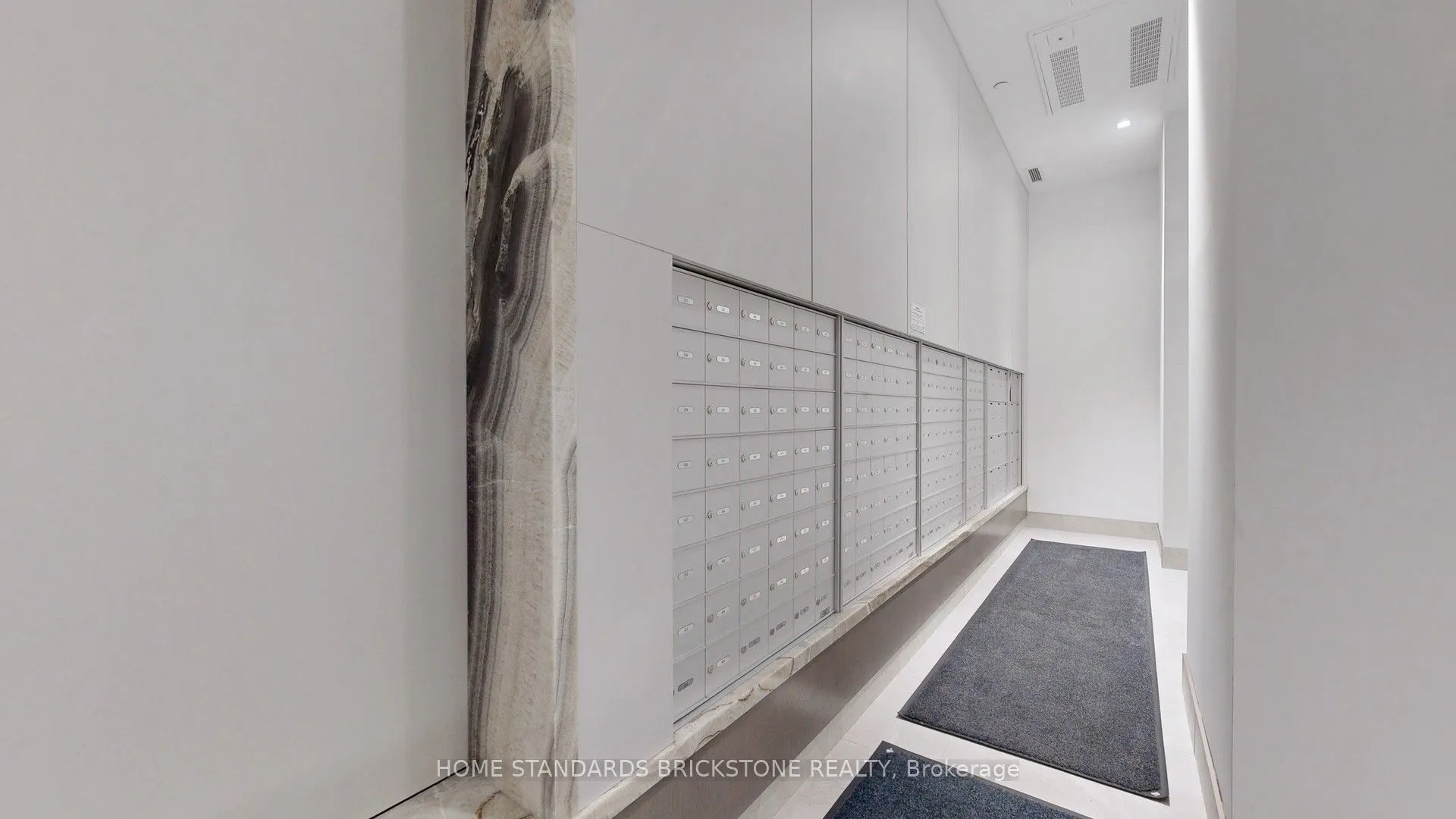8888 Yonge Street, #711