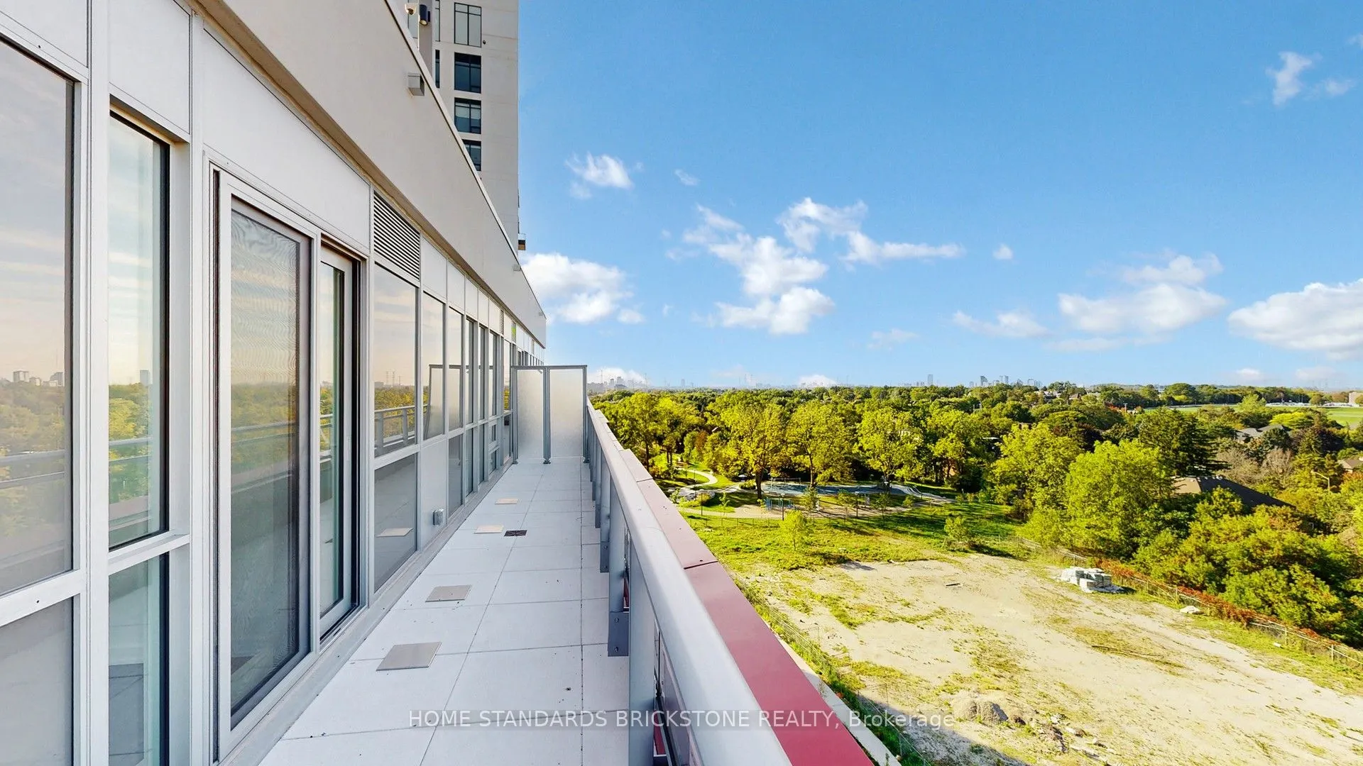 8888 Yonge Street, #711