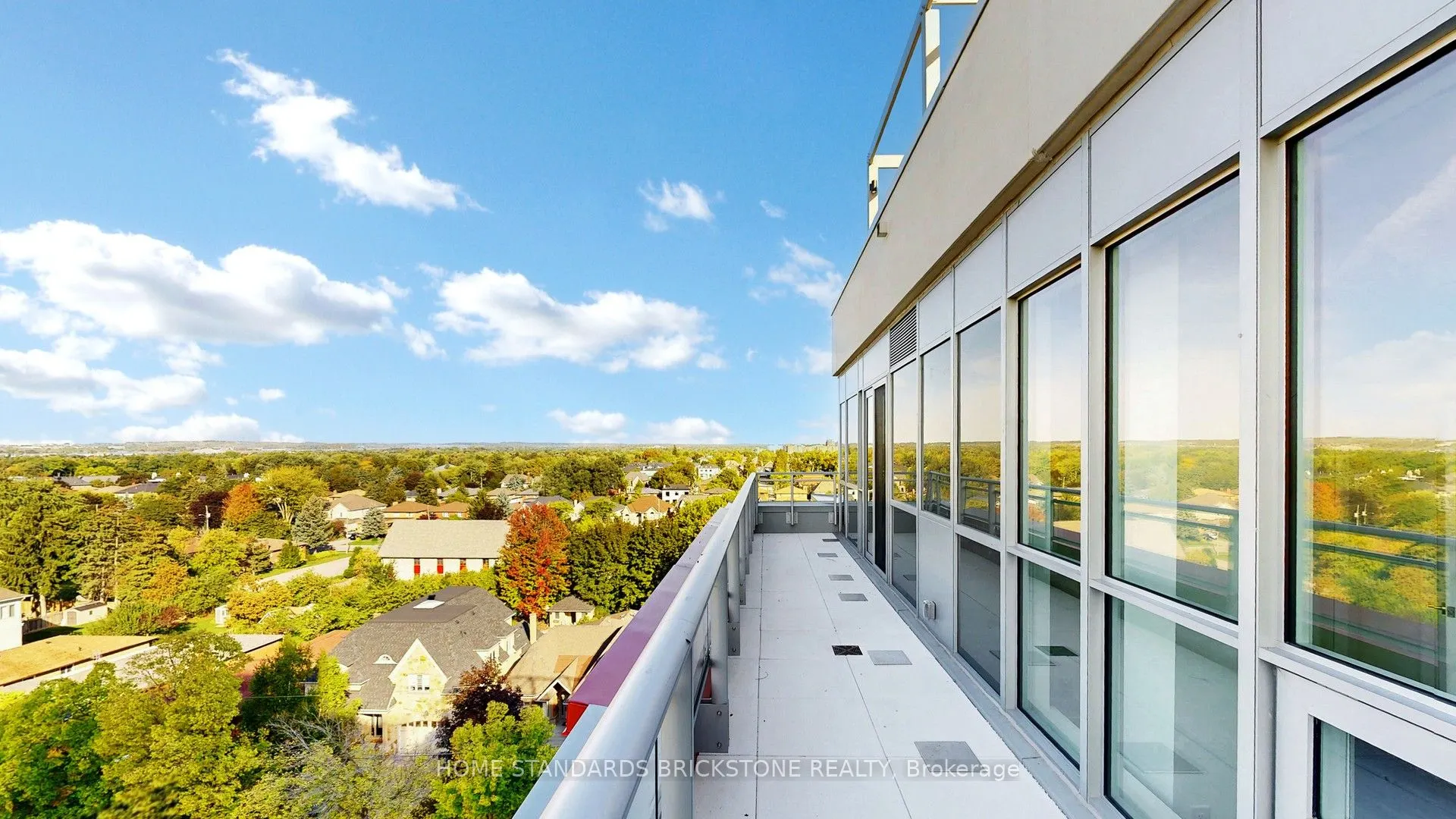 8888 Yonge Street, #711