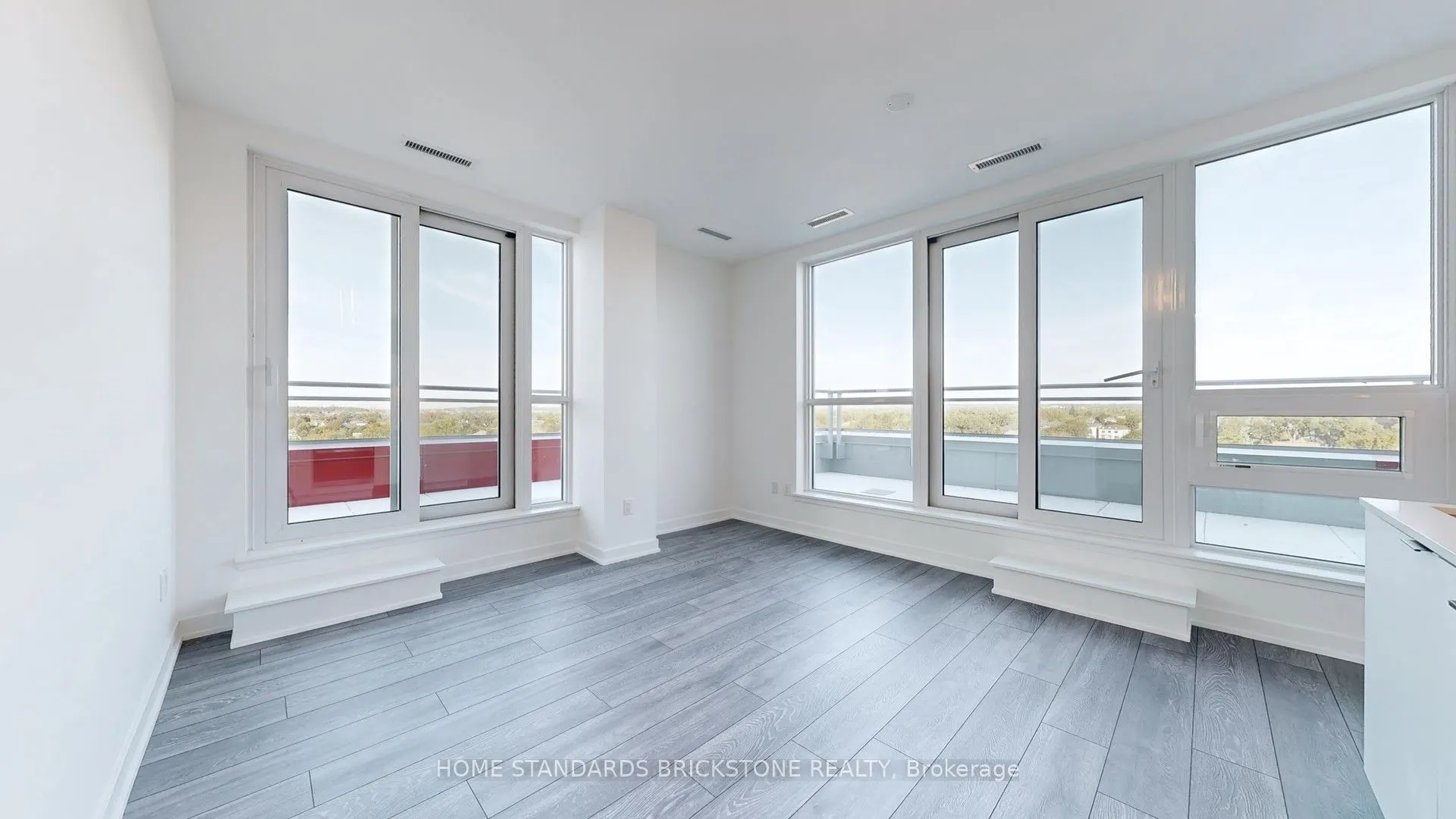 8888 Yonge Street, #711
