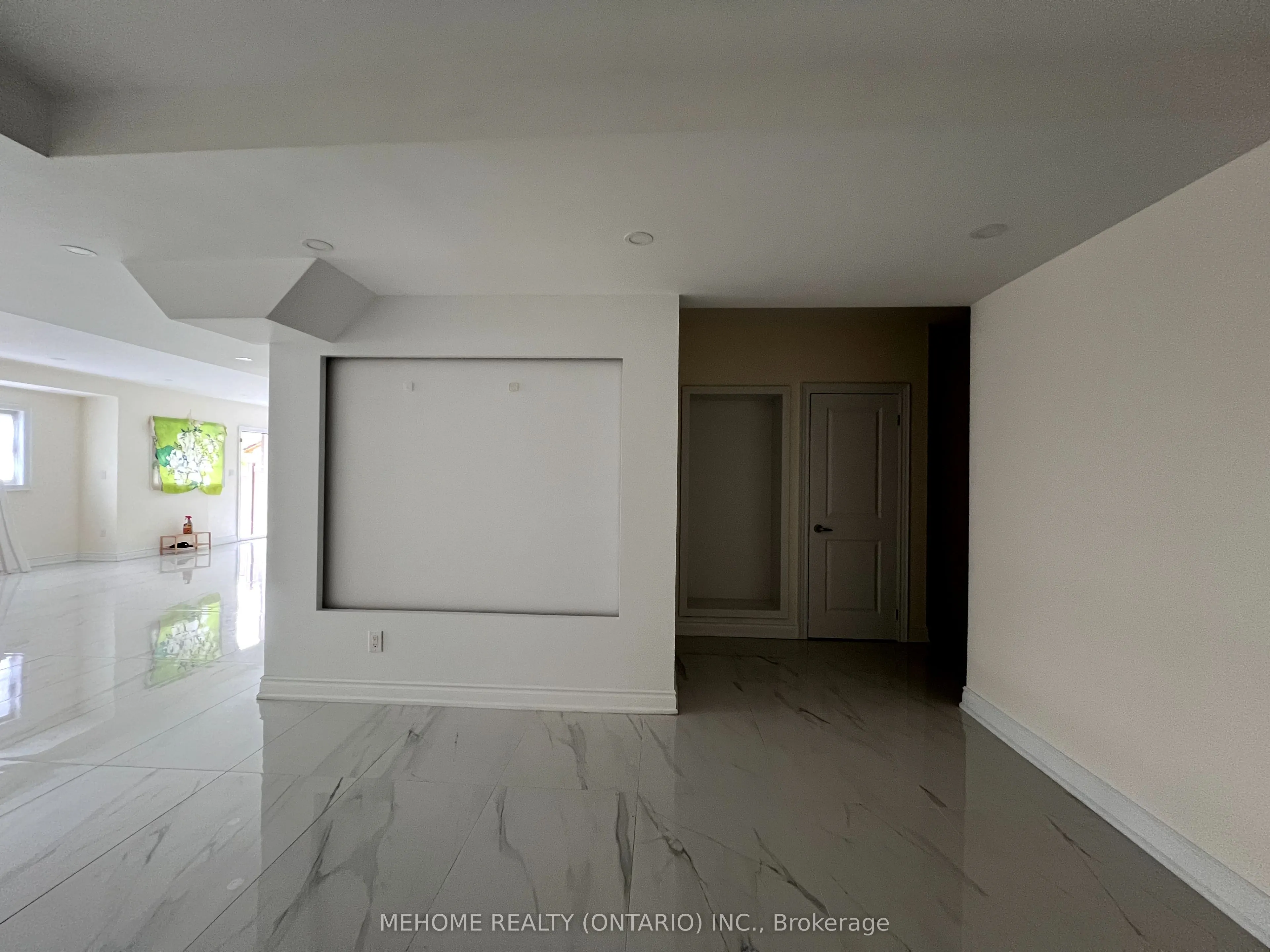 51 Bridgepointe Court