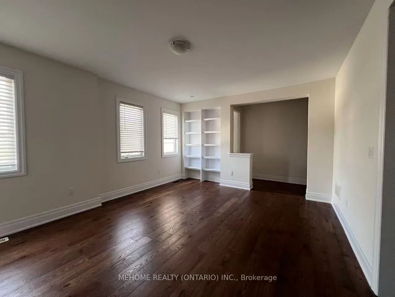 51 Bridgepointe Court