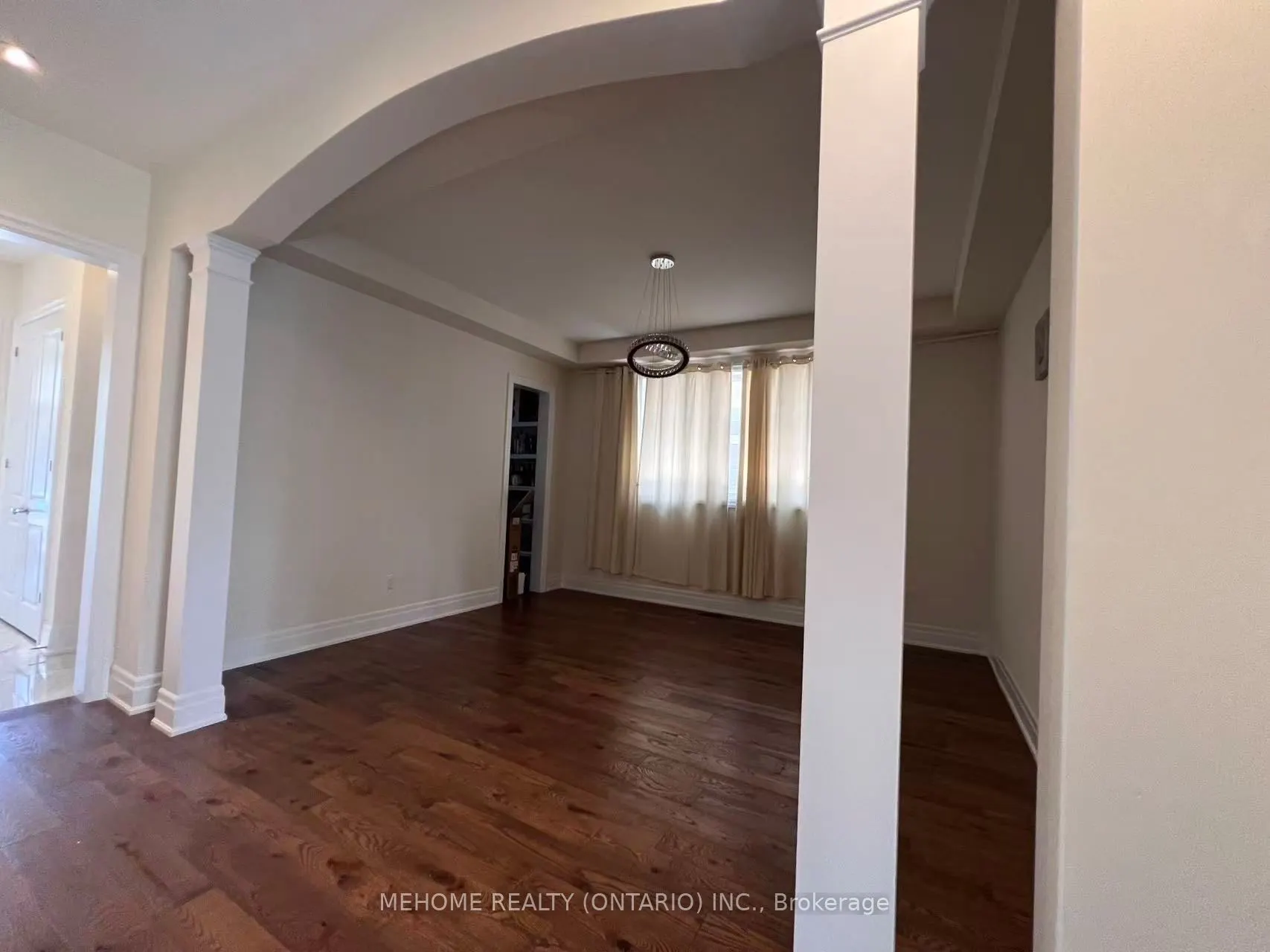 51 Bridgepointe Court