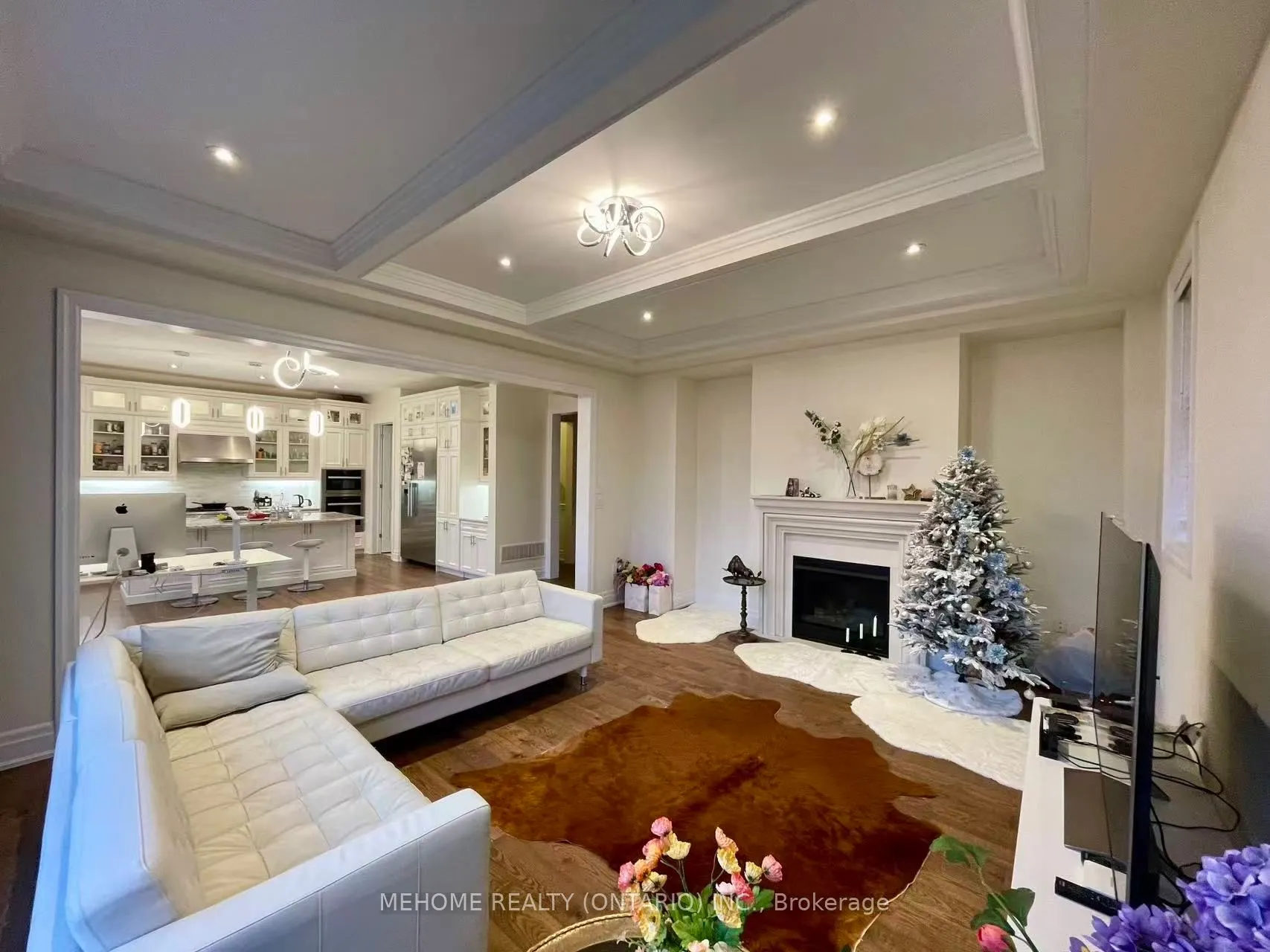 51 Bridgepointe Court