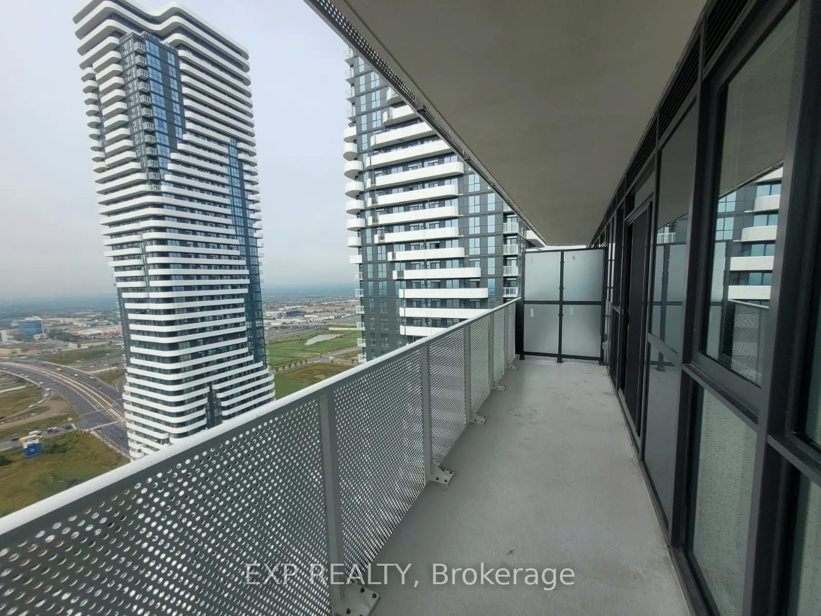 28 Interchange Way, #4501