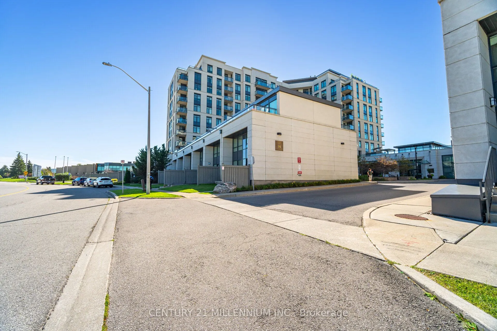 24 Woodstream Boulevard, #217