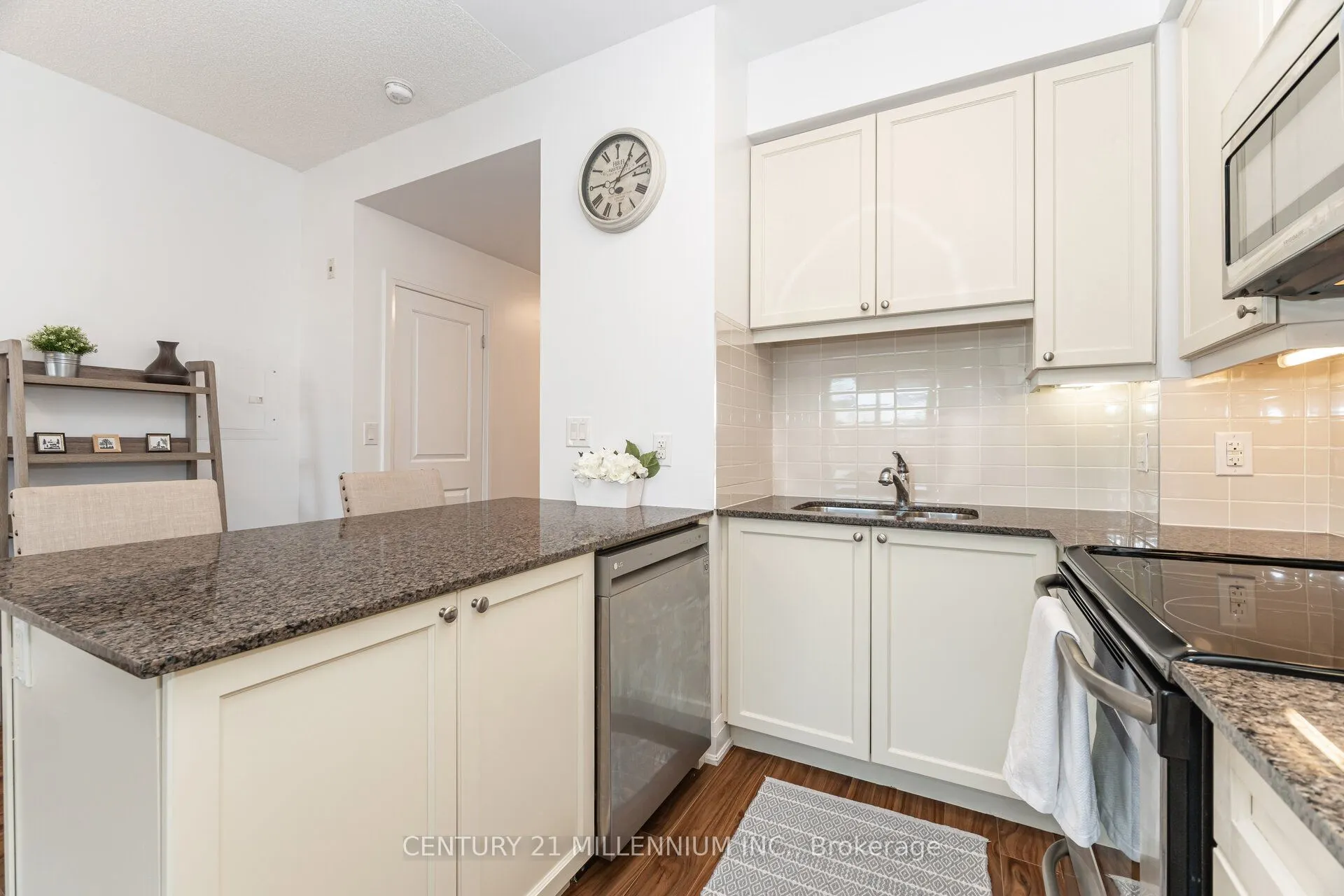 24 Woodstream Boulevard, #217