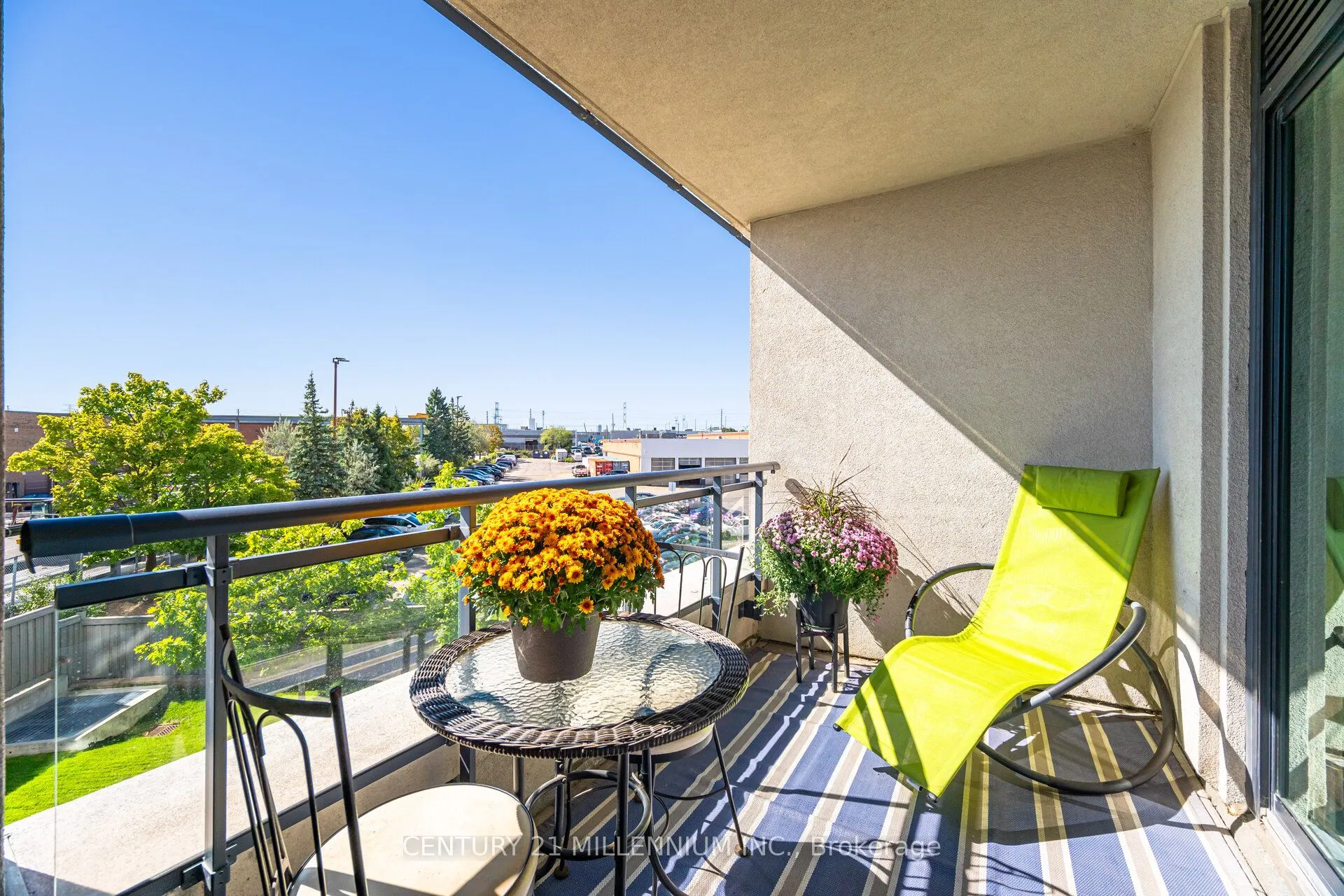 24 Woodstream Boulevard, #217