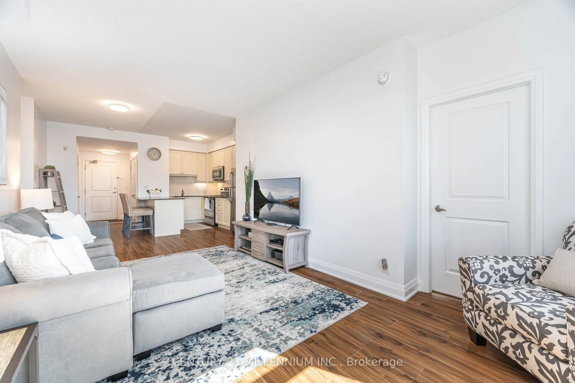 24 Woodstream Boulevard, #217