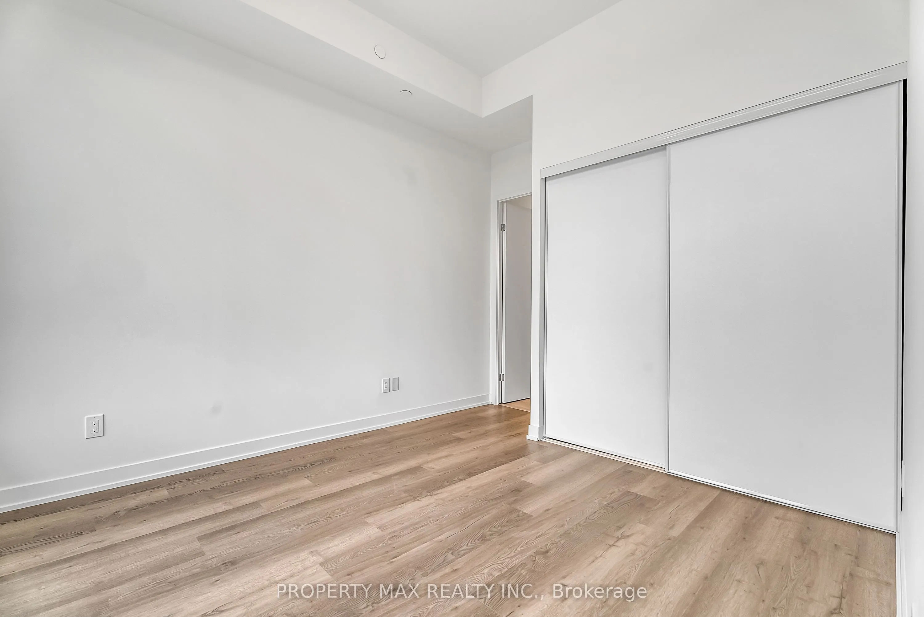 2 David Eyer Road, #1428