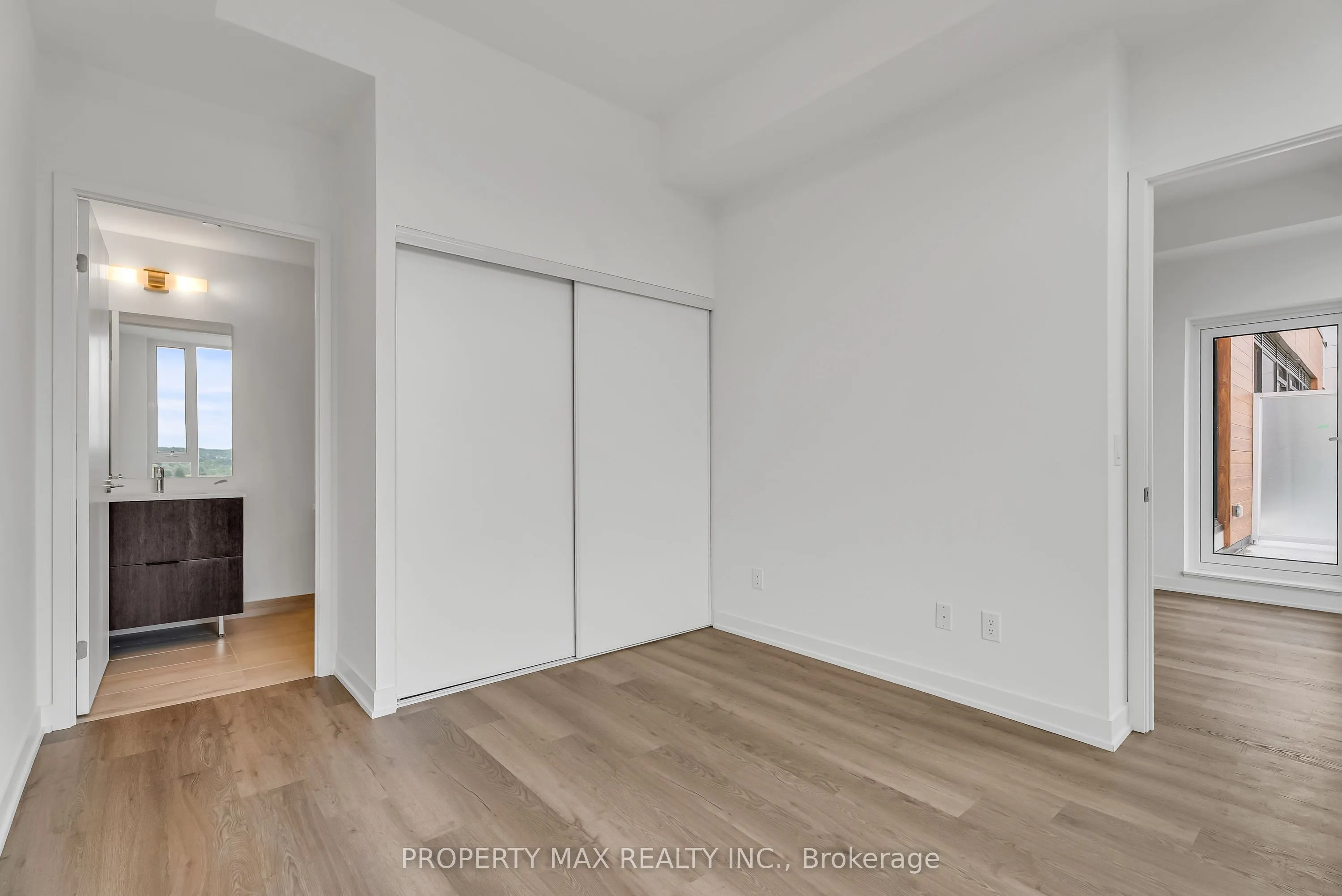 2 David Eyer Road, #1428