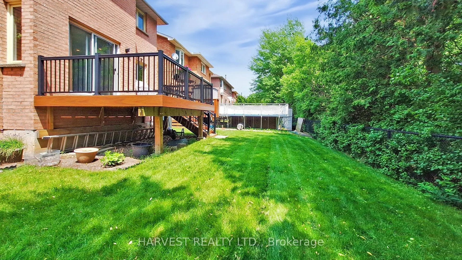 57 Summitcrest Drive