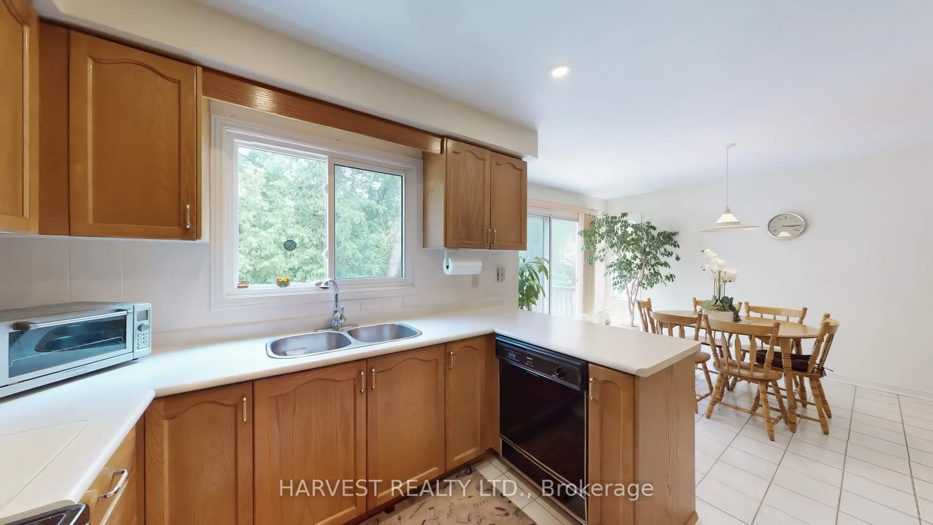 57 Summitcrest Drive