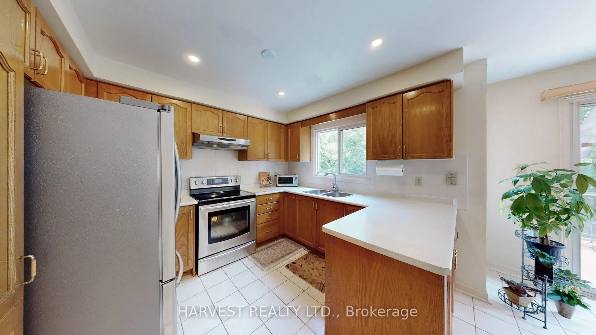 57 Summitcrest Drive