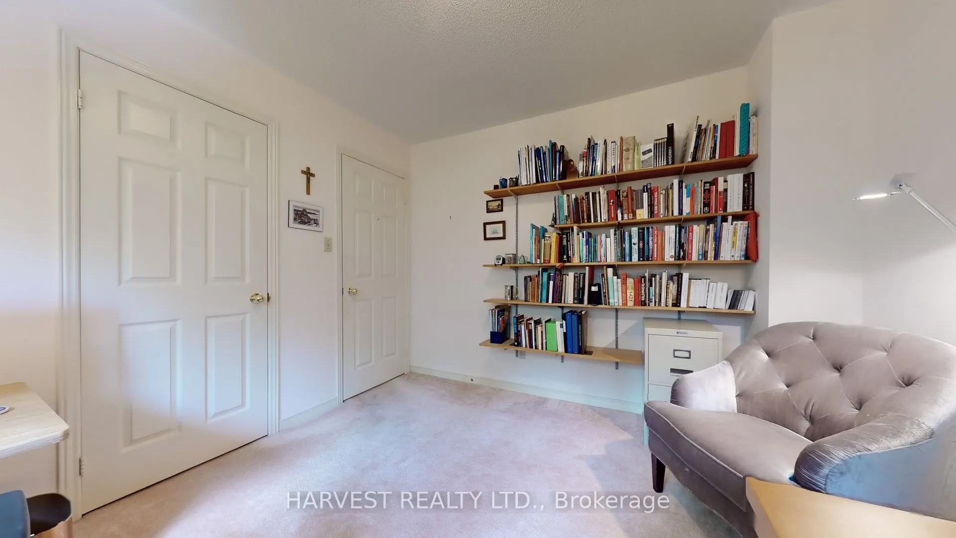 57 Summitcrest Drive