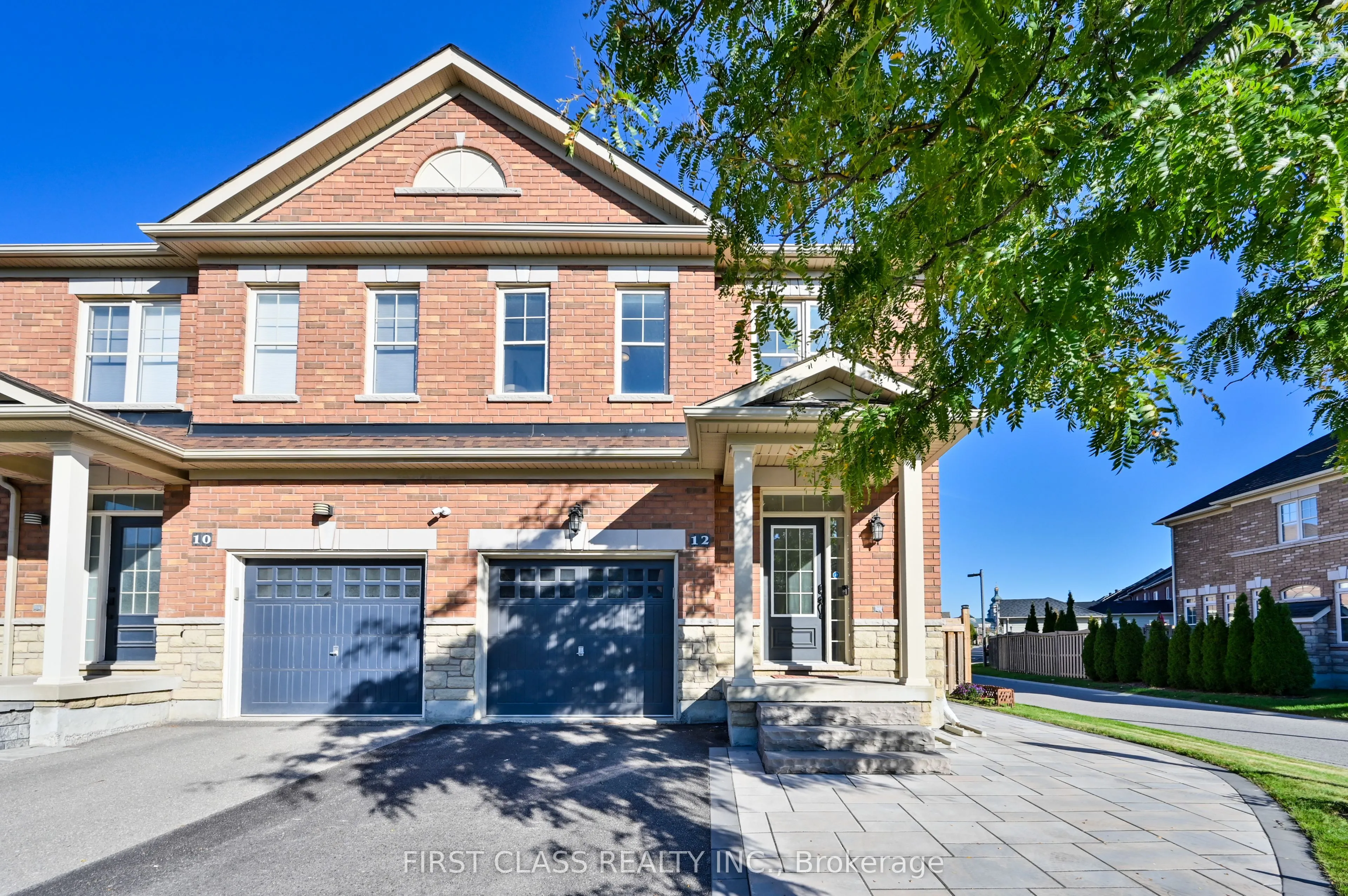 12 Princess Diana Drive
