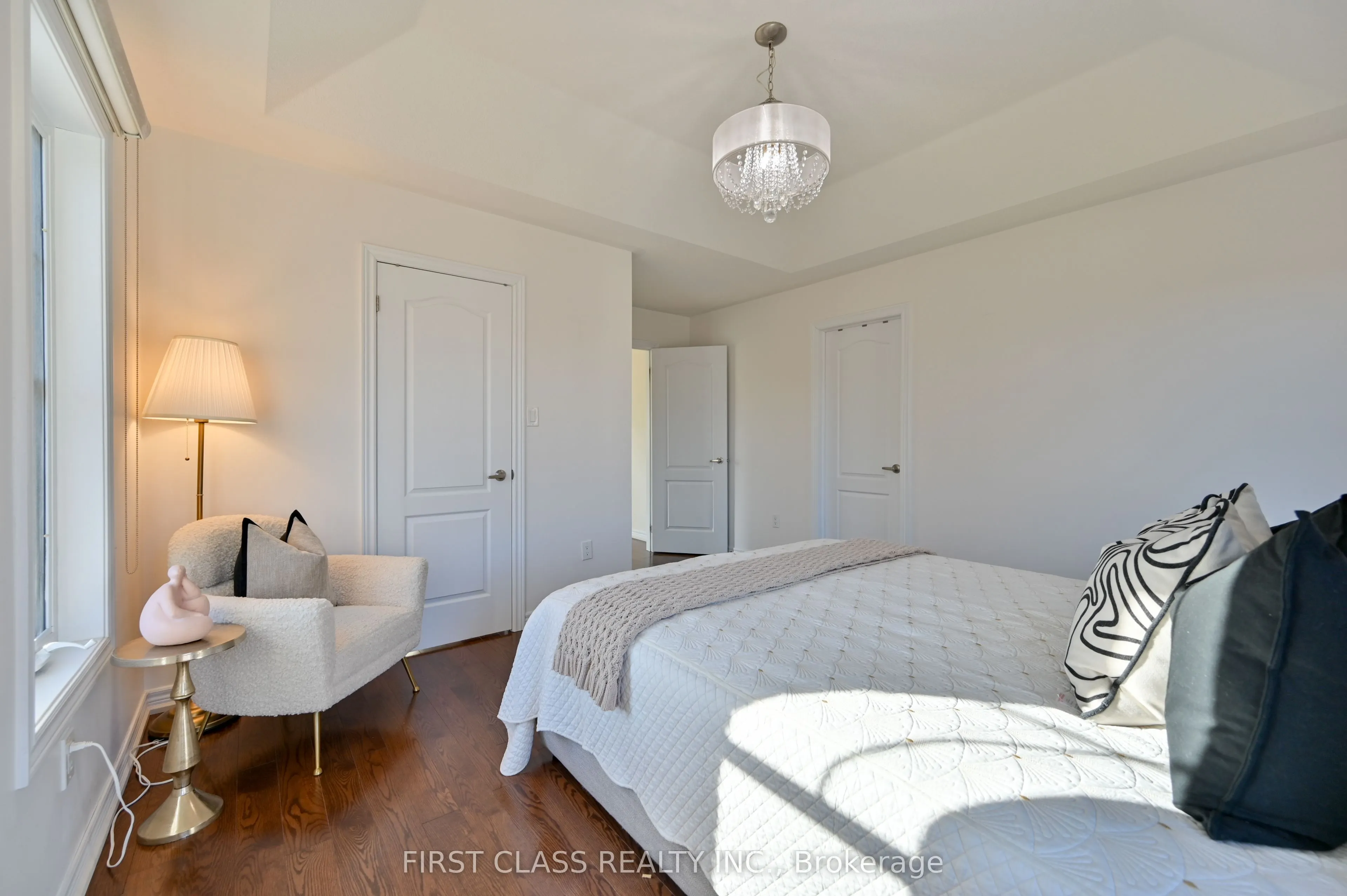 12 Princess Diana Drive