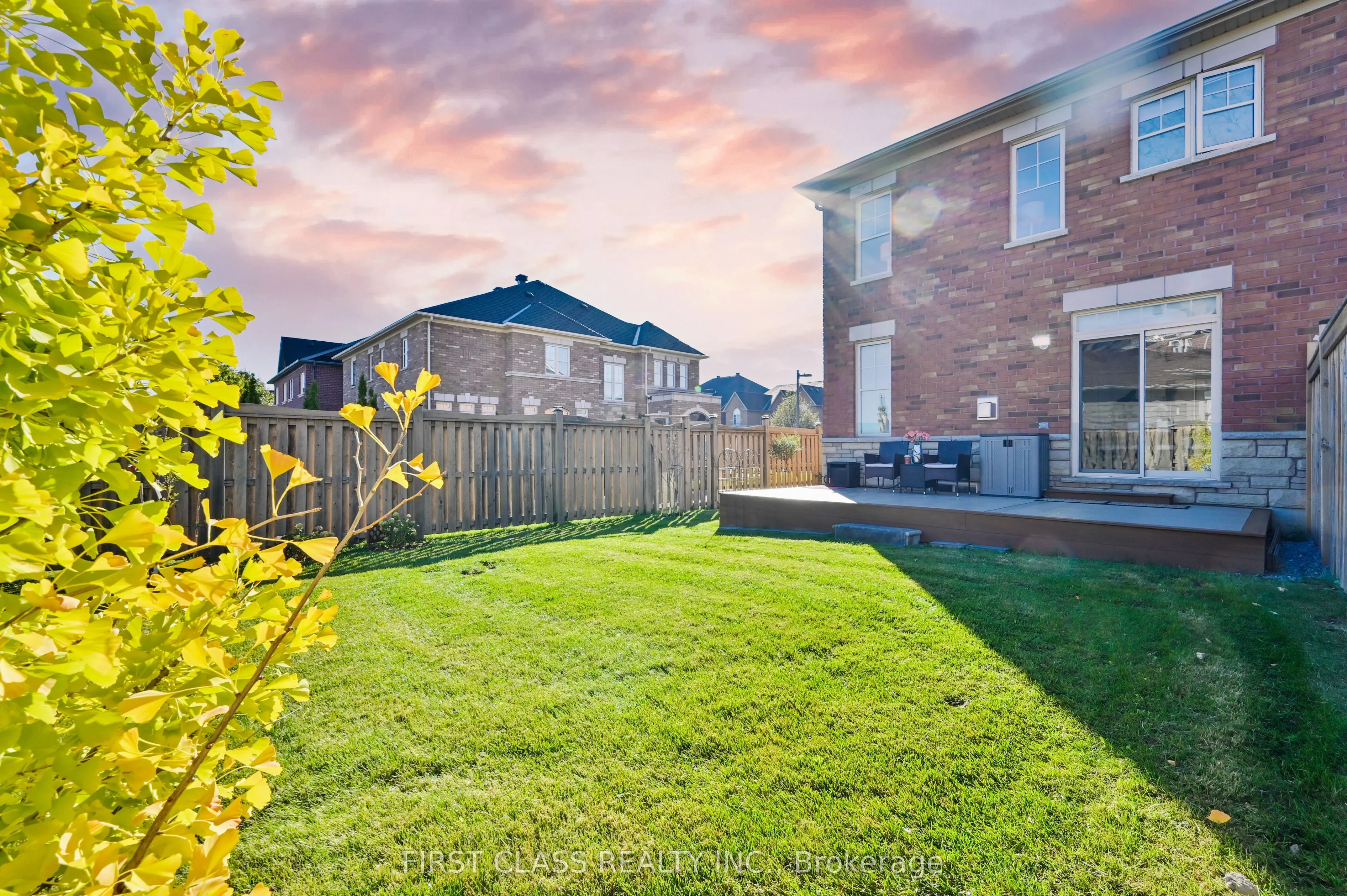 12 Princess Diana Drive
