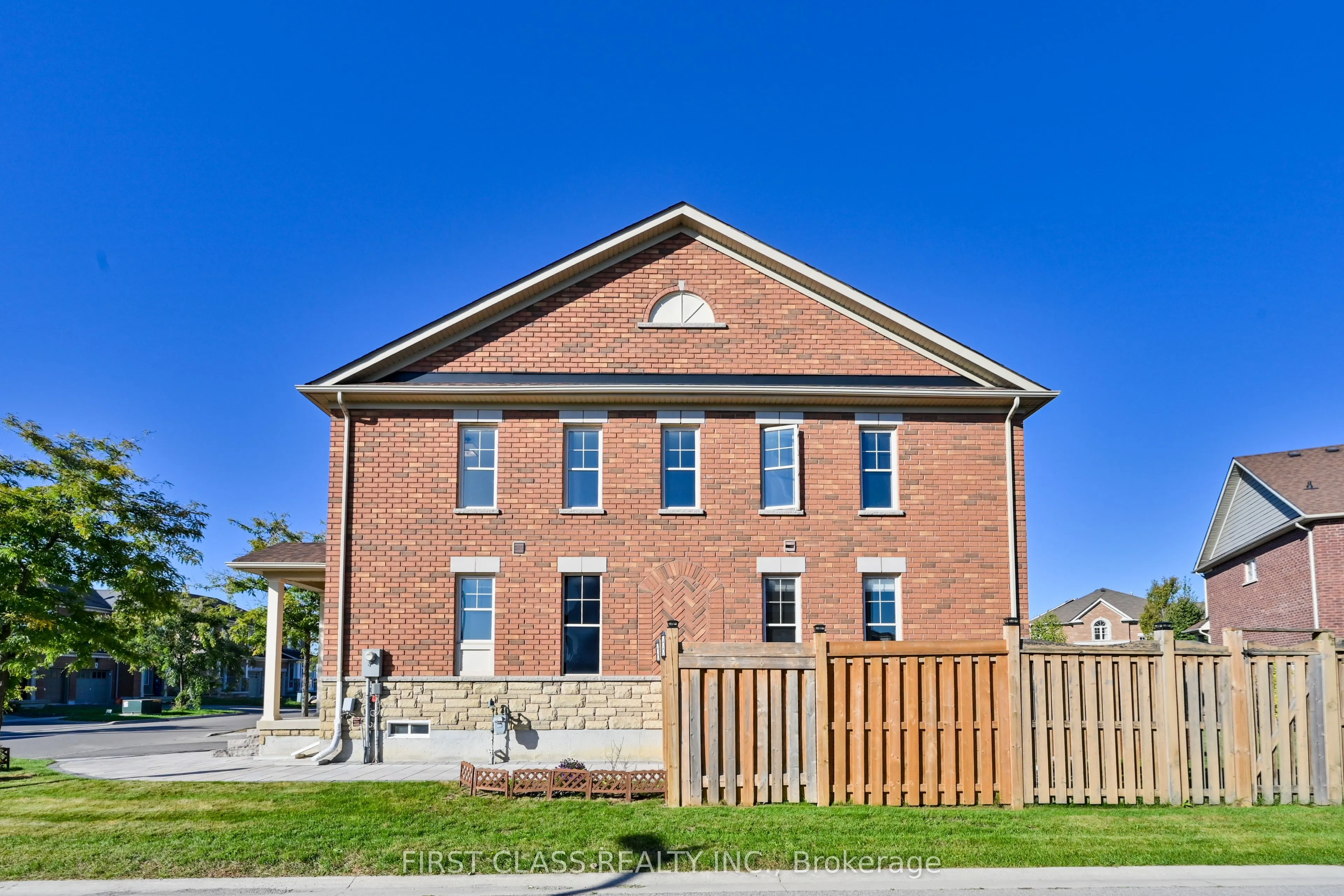 12 Princess Diana Drive
