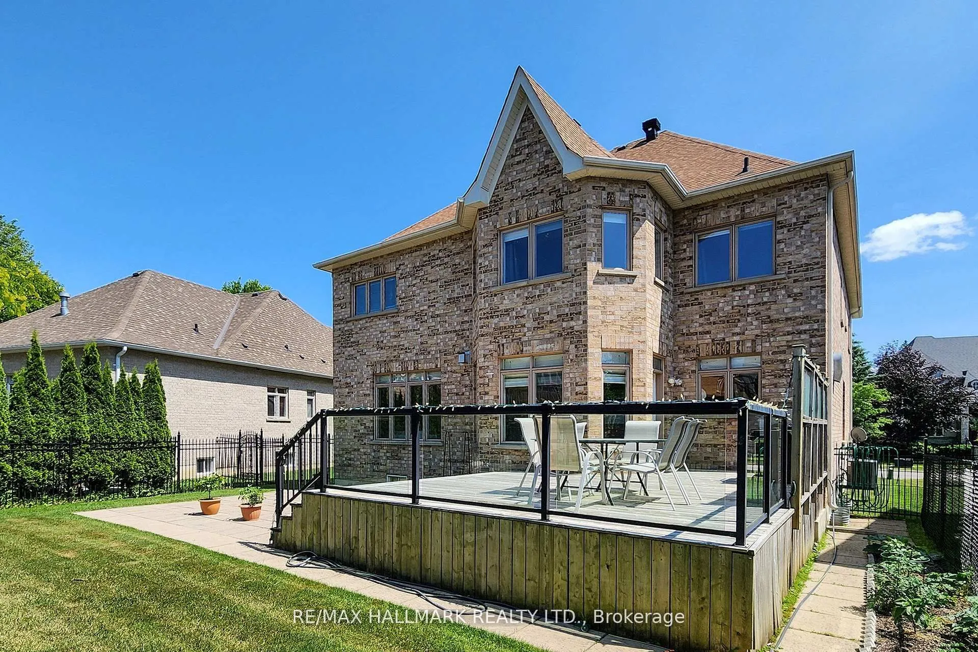 420 Paradelle Drive
