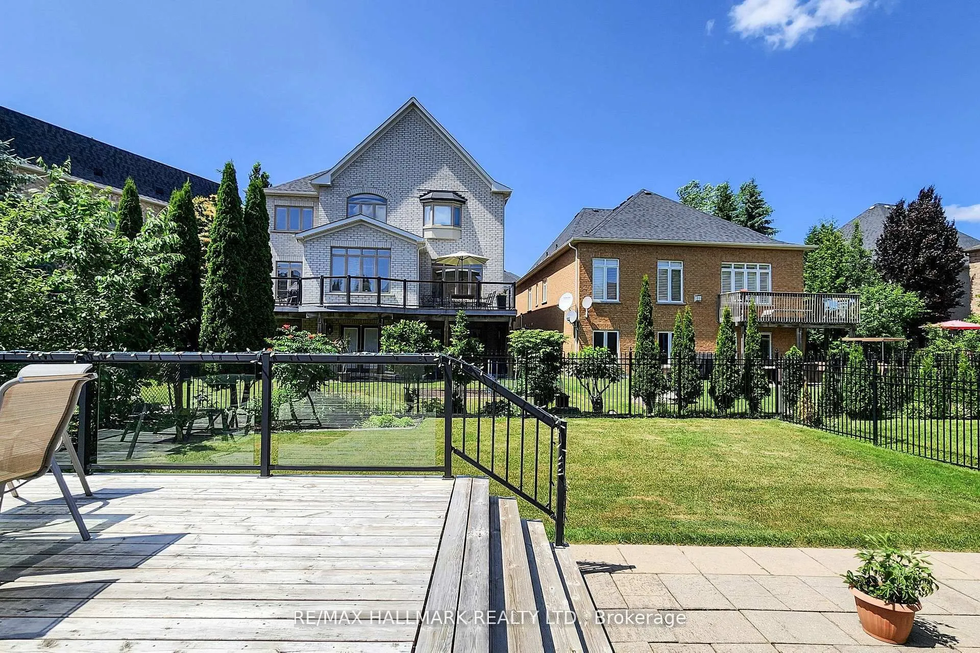420 Paradelle Drive