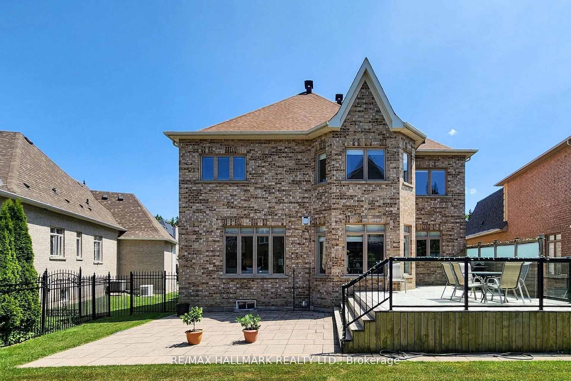 420 Paradelle Drive