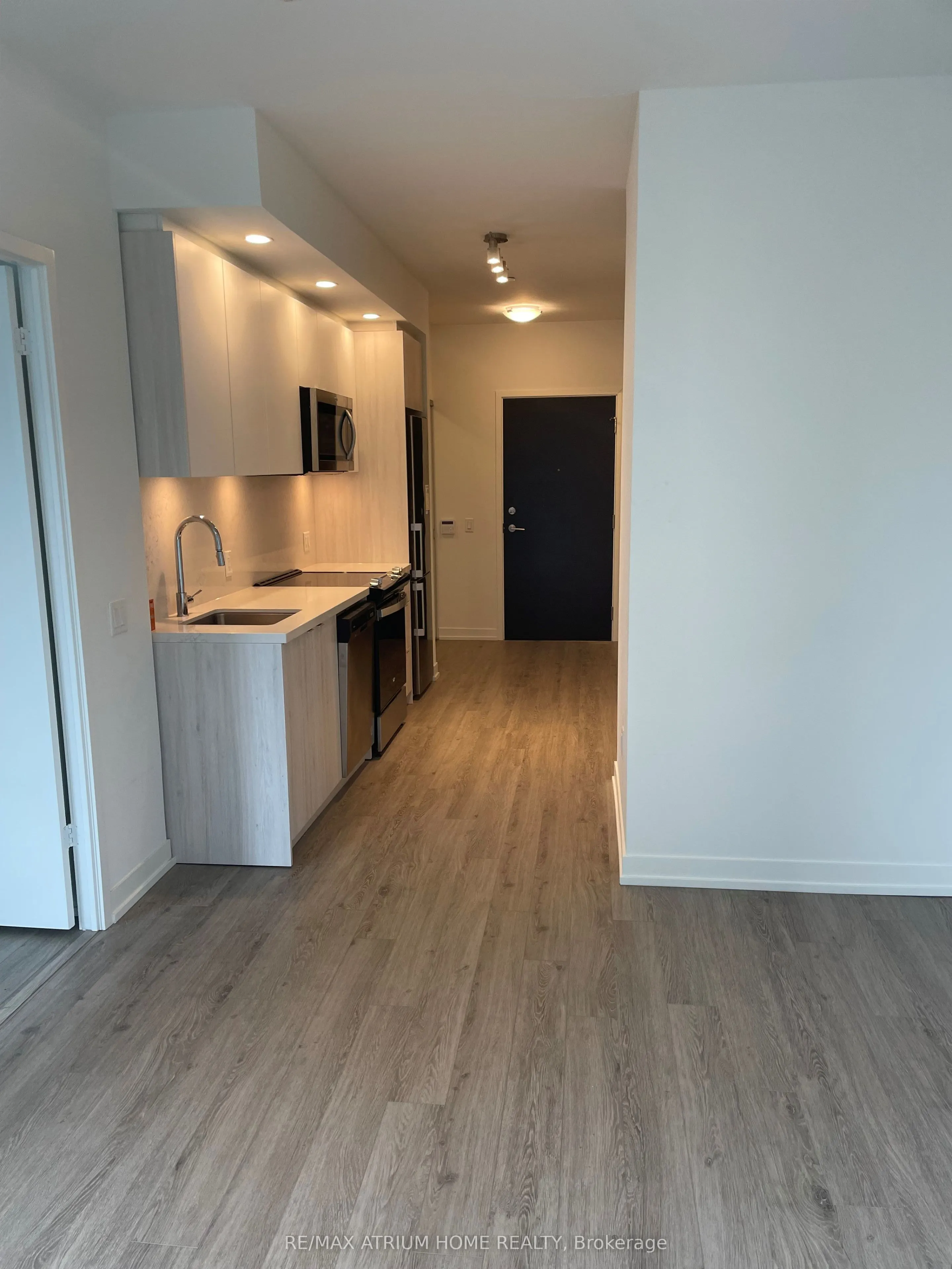 8868 Yonge Street, #1101