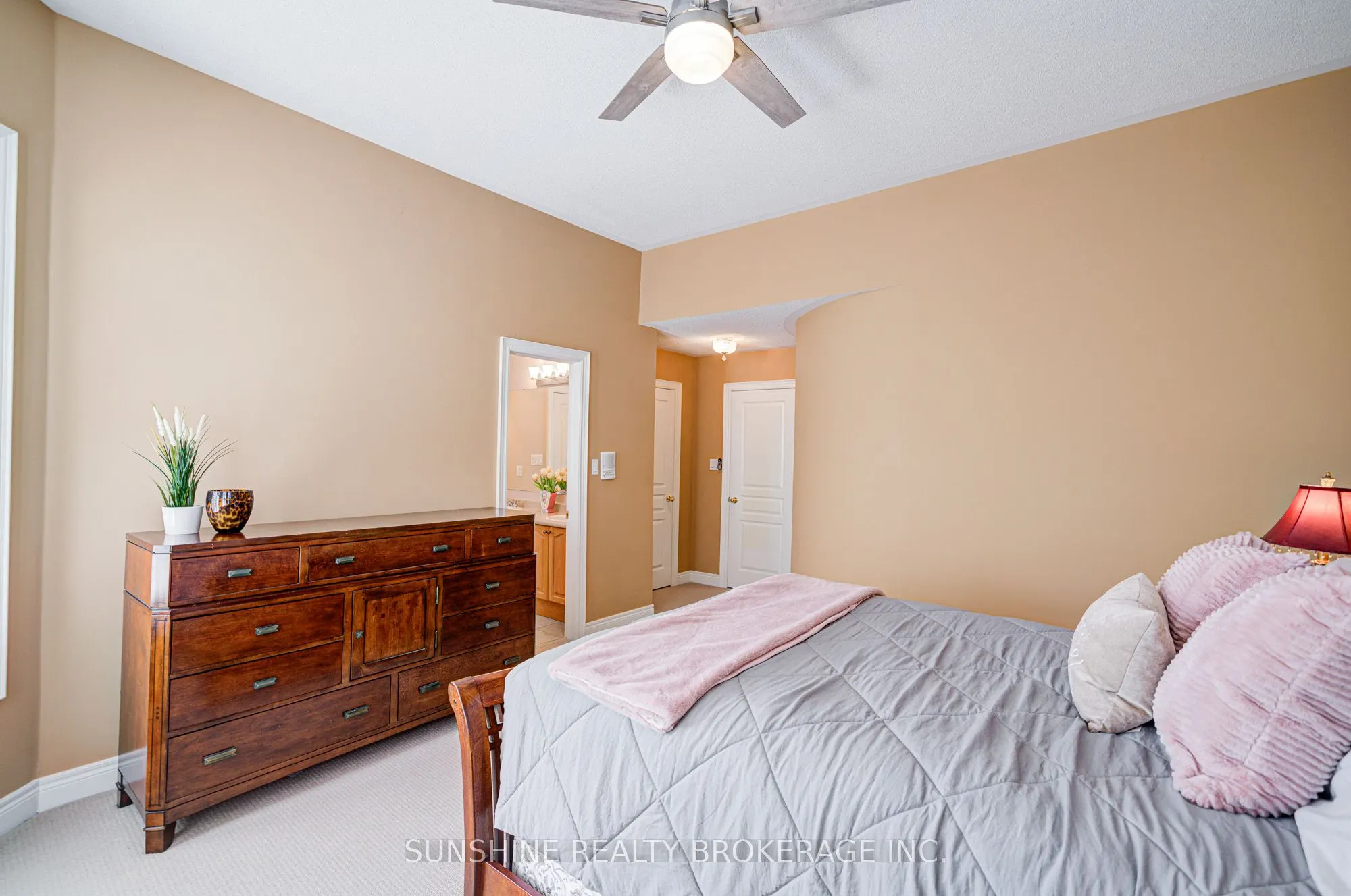 19 Aspen Leaf Court