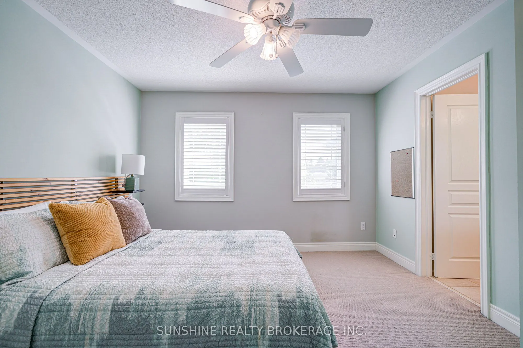19 Aspen Leaf Court