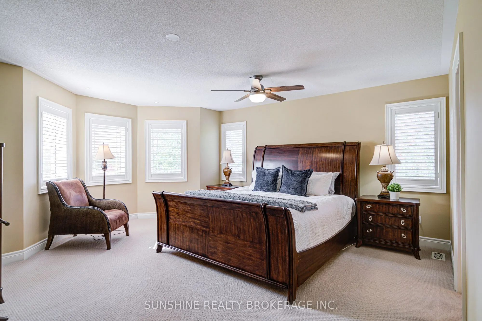 19 Aspen Leaf Court