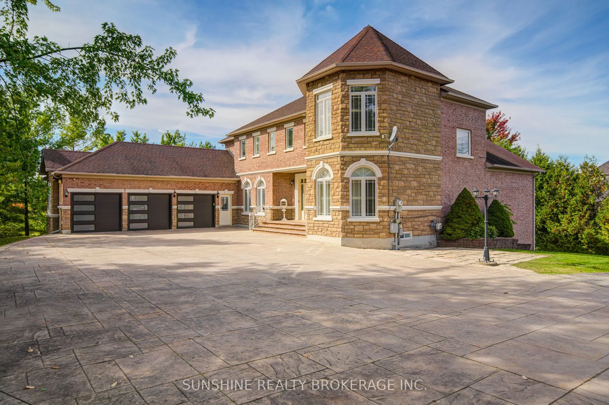 19 Aspen Leaf Court