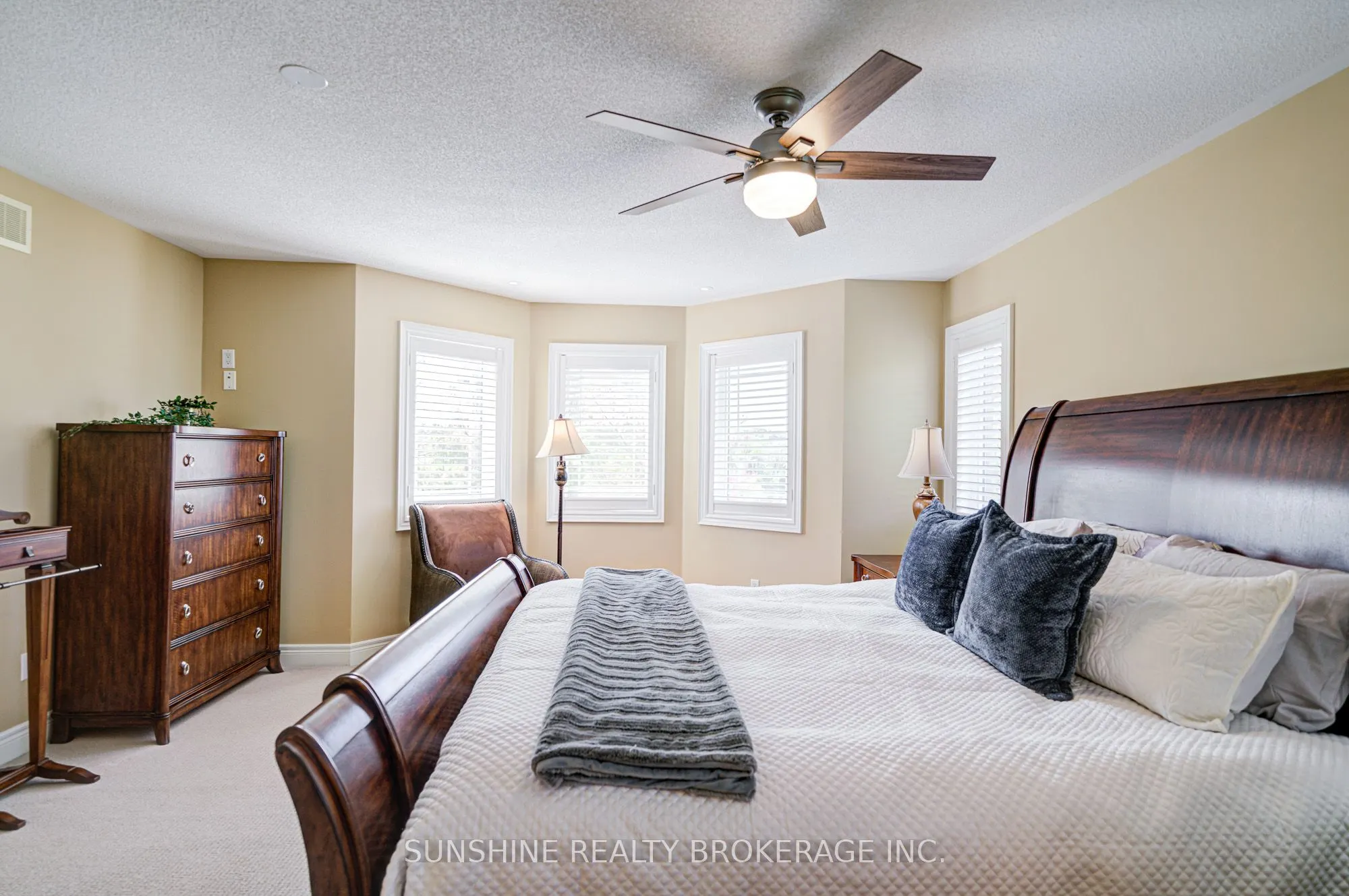 19 Aspen Leaf Court