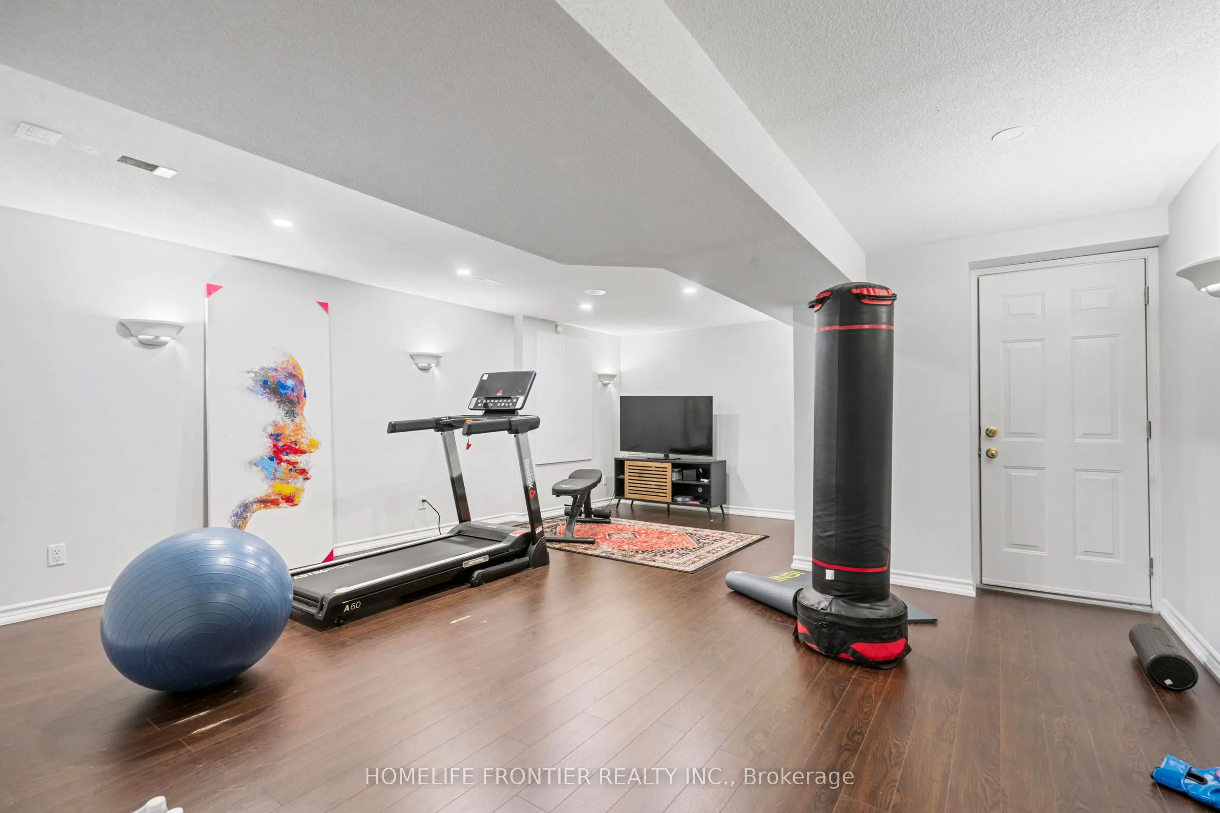 7 Edenbrook Crescent