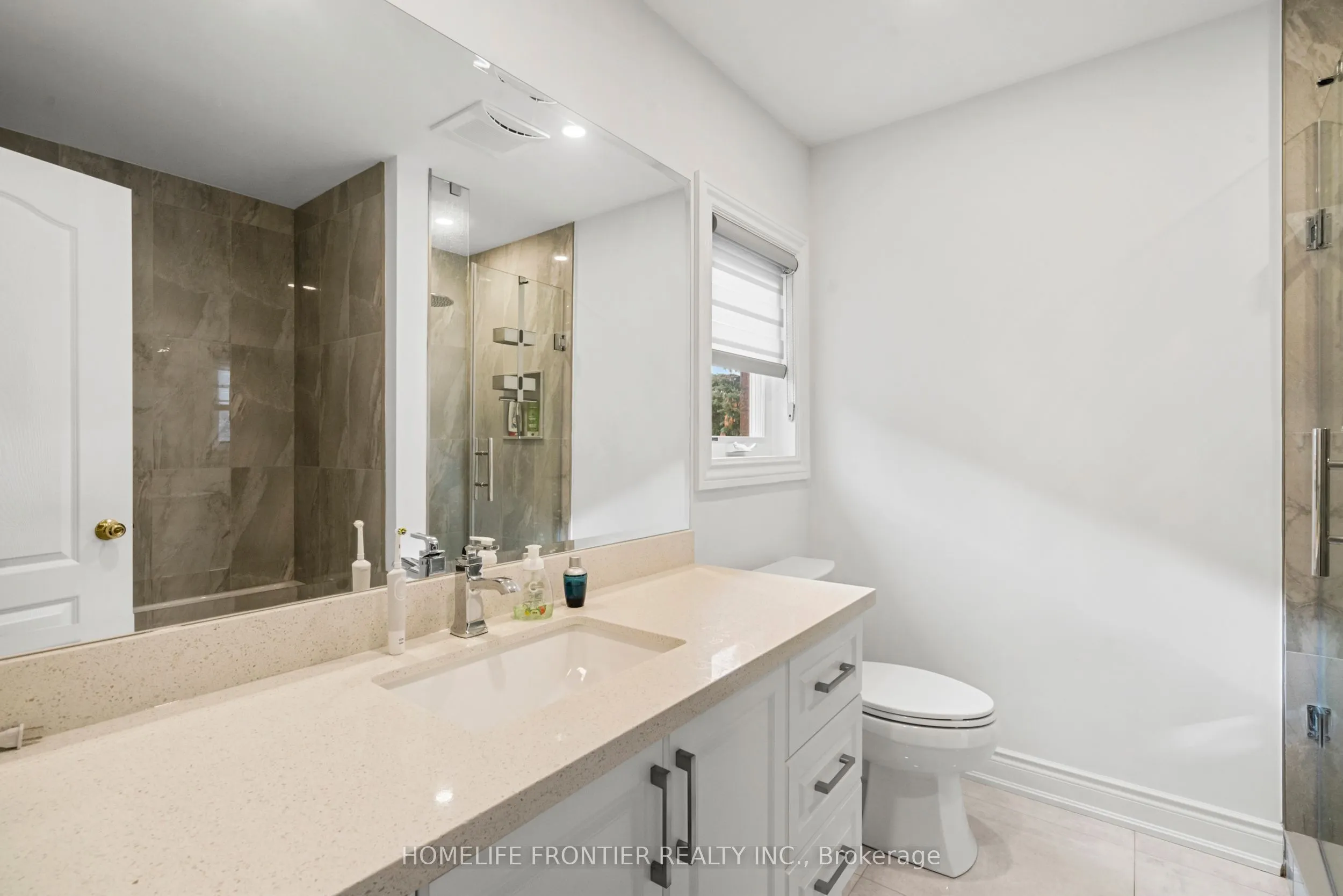 7 Edenbrook Crescent