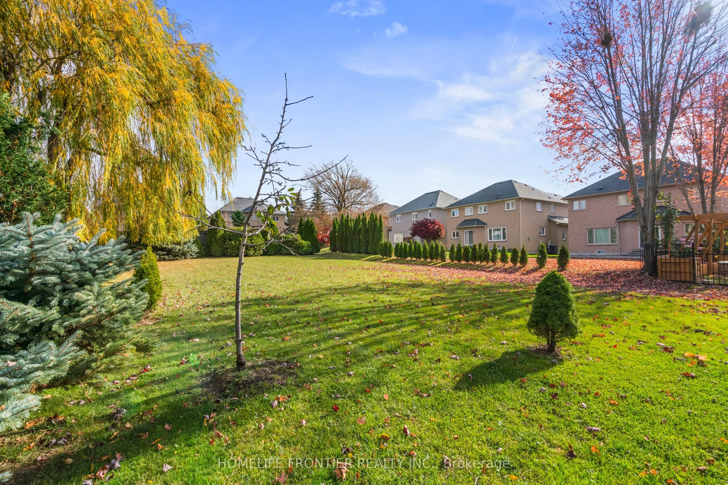 7 Edenbrook Crescent