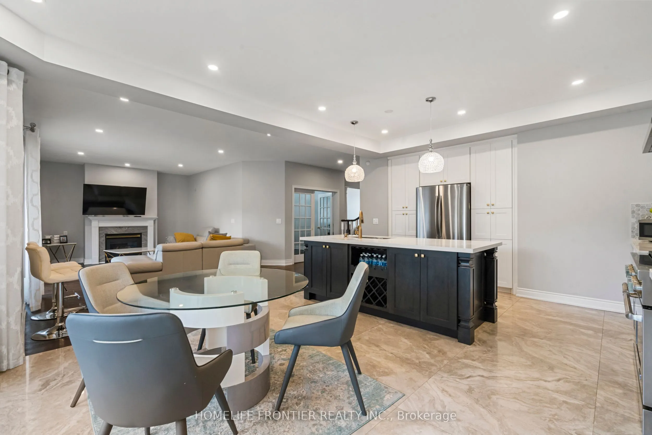 7 Edenbrook Crescent