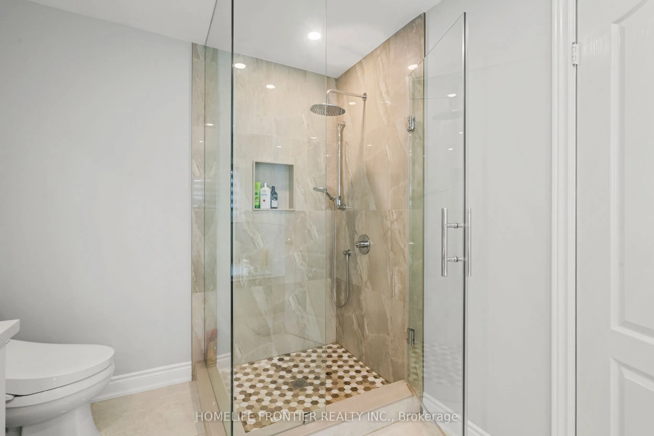 7 Edenbrook Crescent