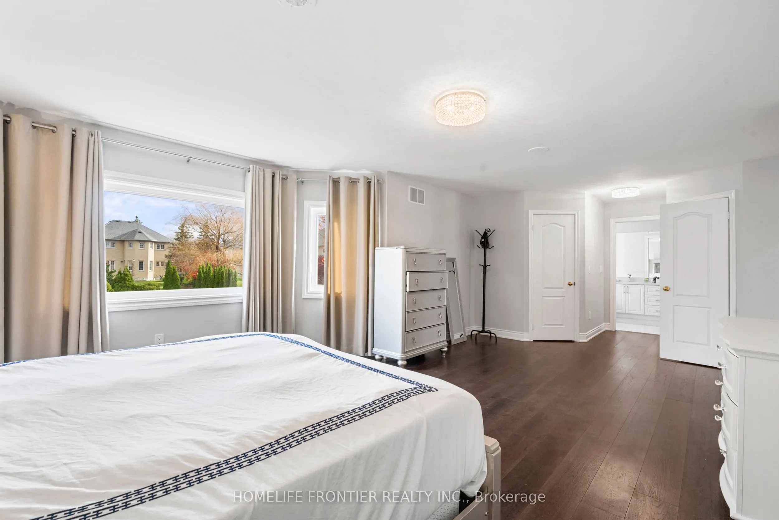 7 Edenbrook Crescent