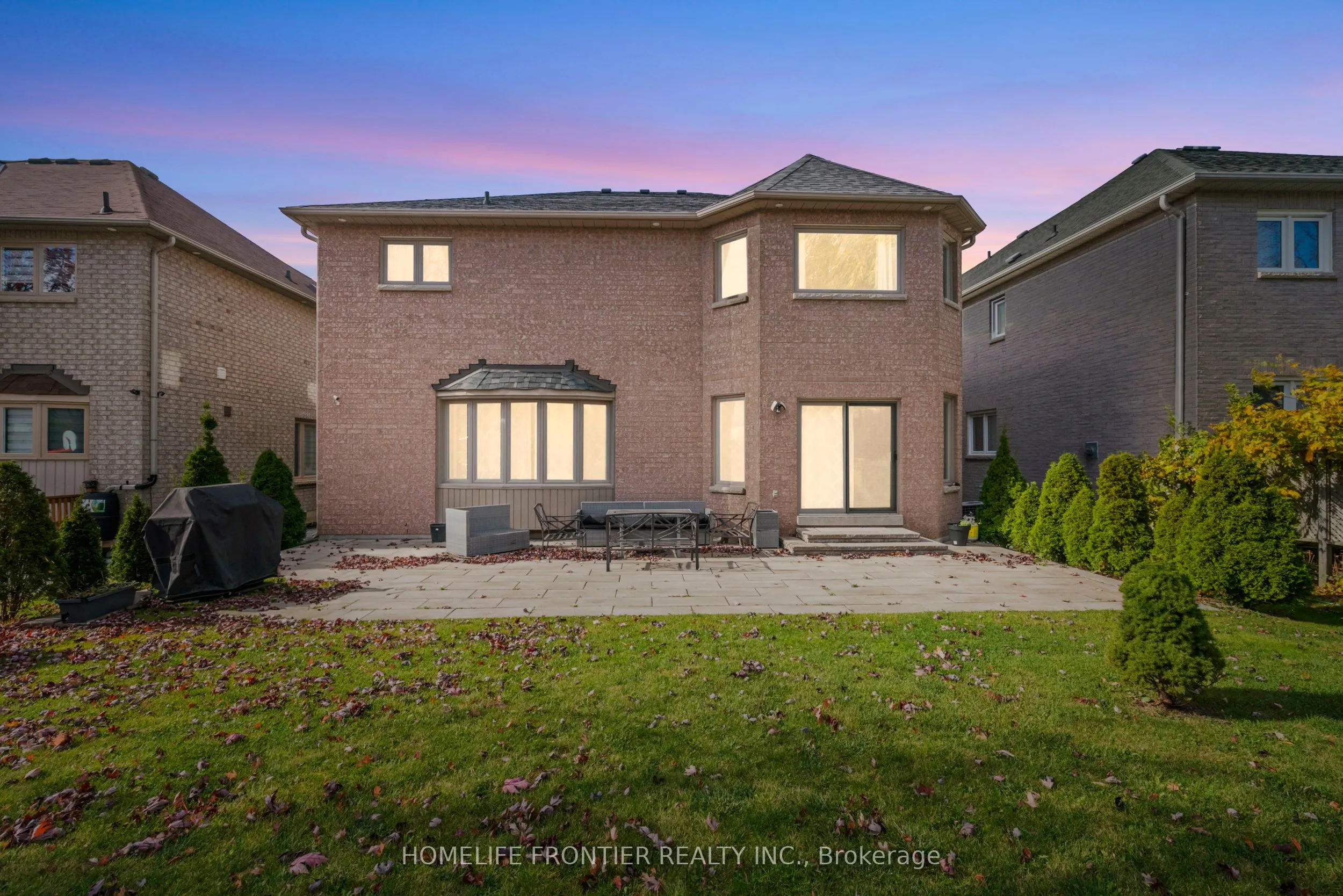 7 Edenbrook Crescent