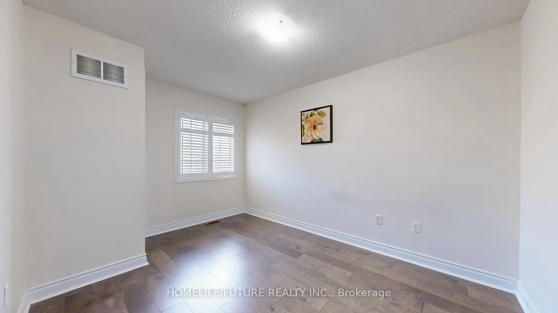 105 Lahore Crescent