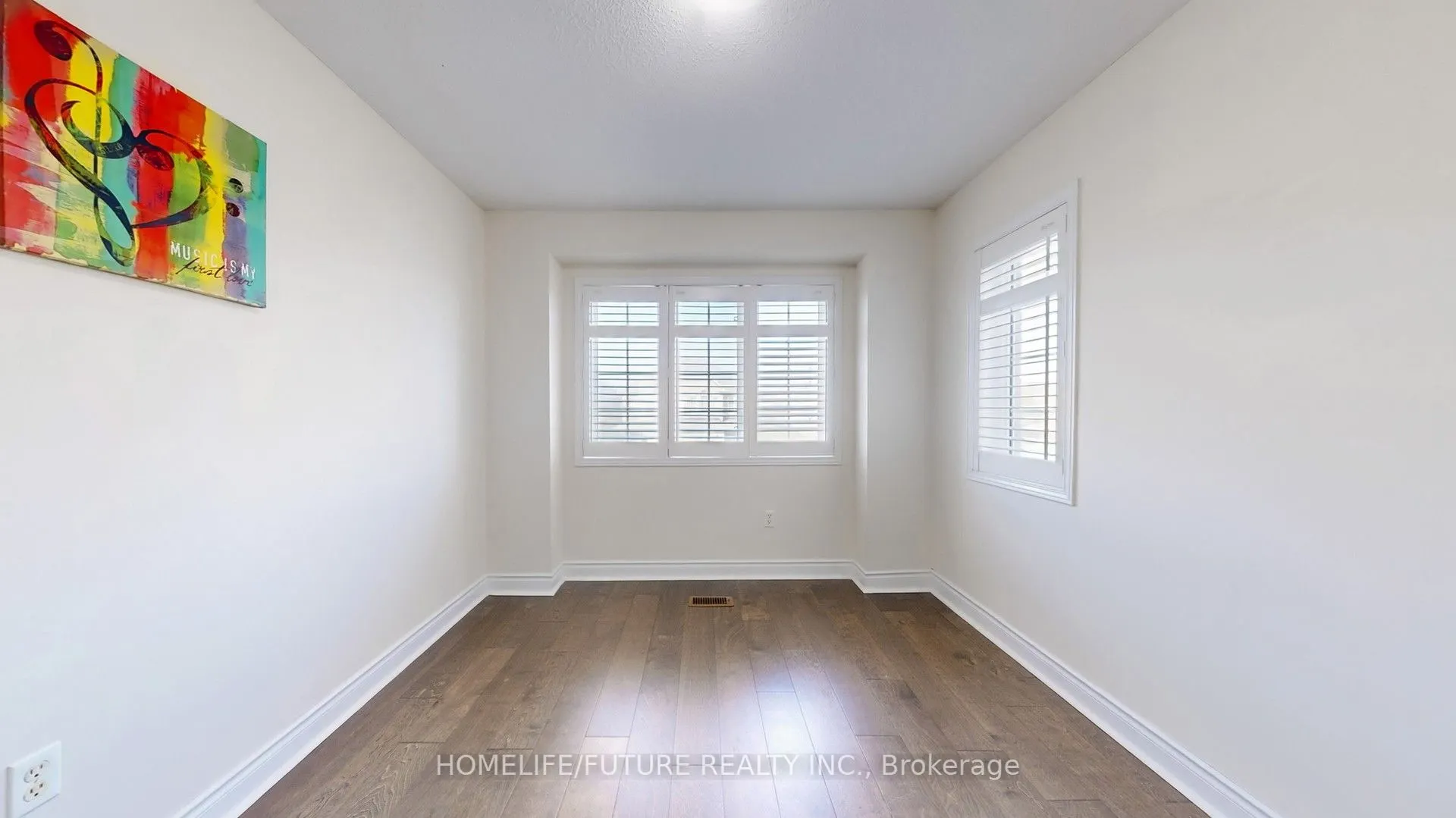 105 Lahore Crescent