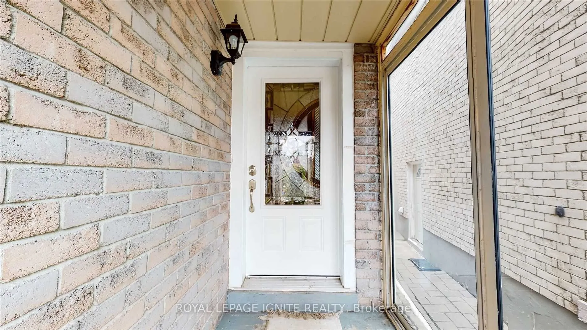 11 James Edward Drive