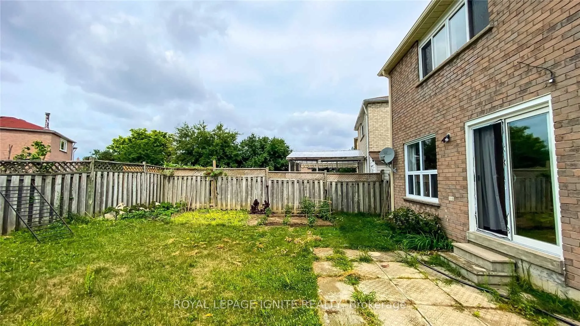 11 James Edward Drive