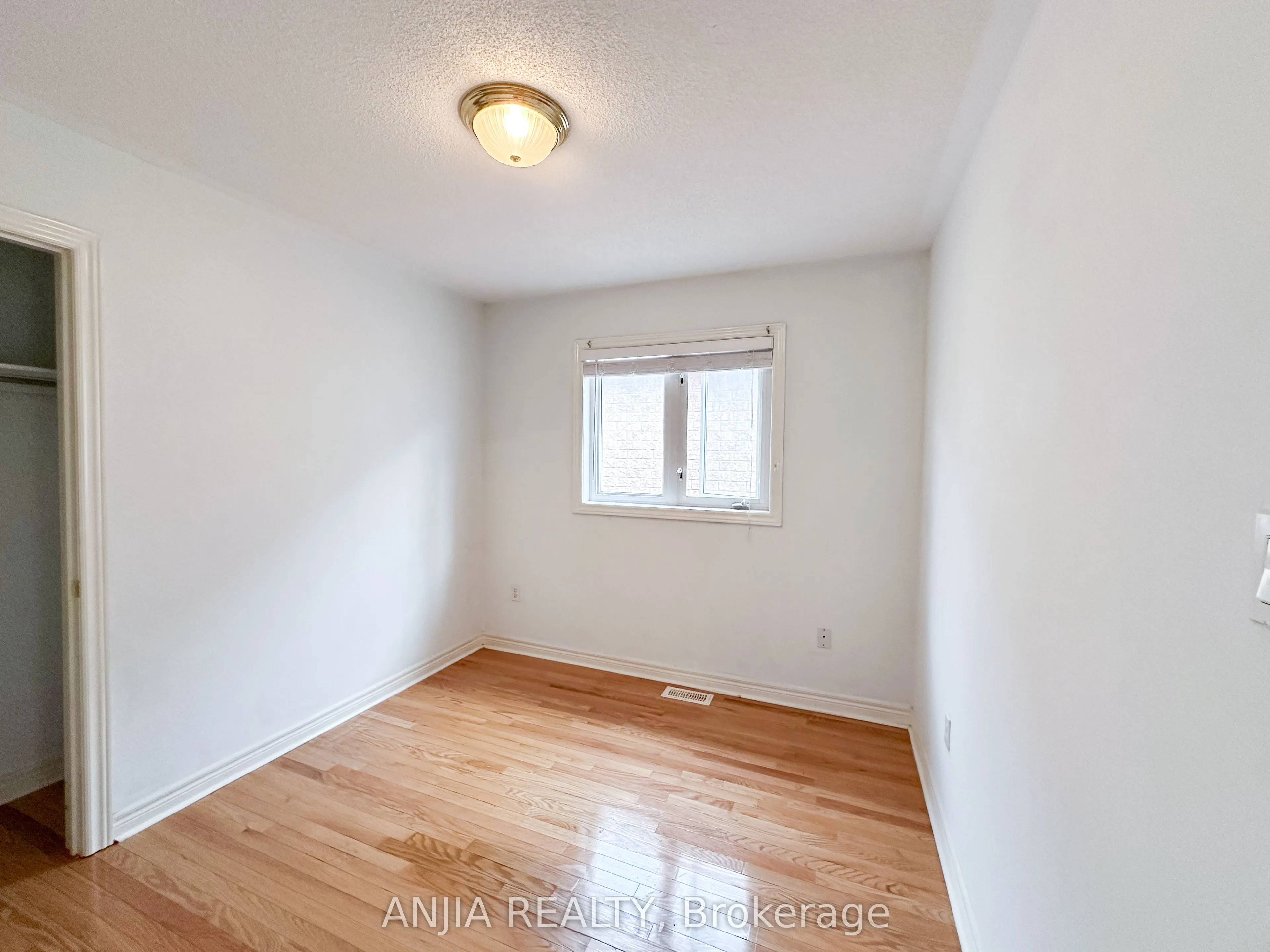 18 Balmano Road, #Upper