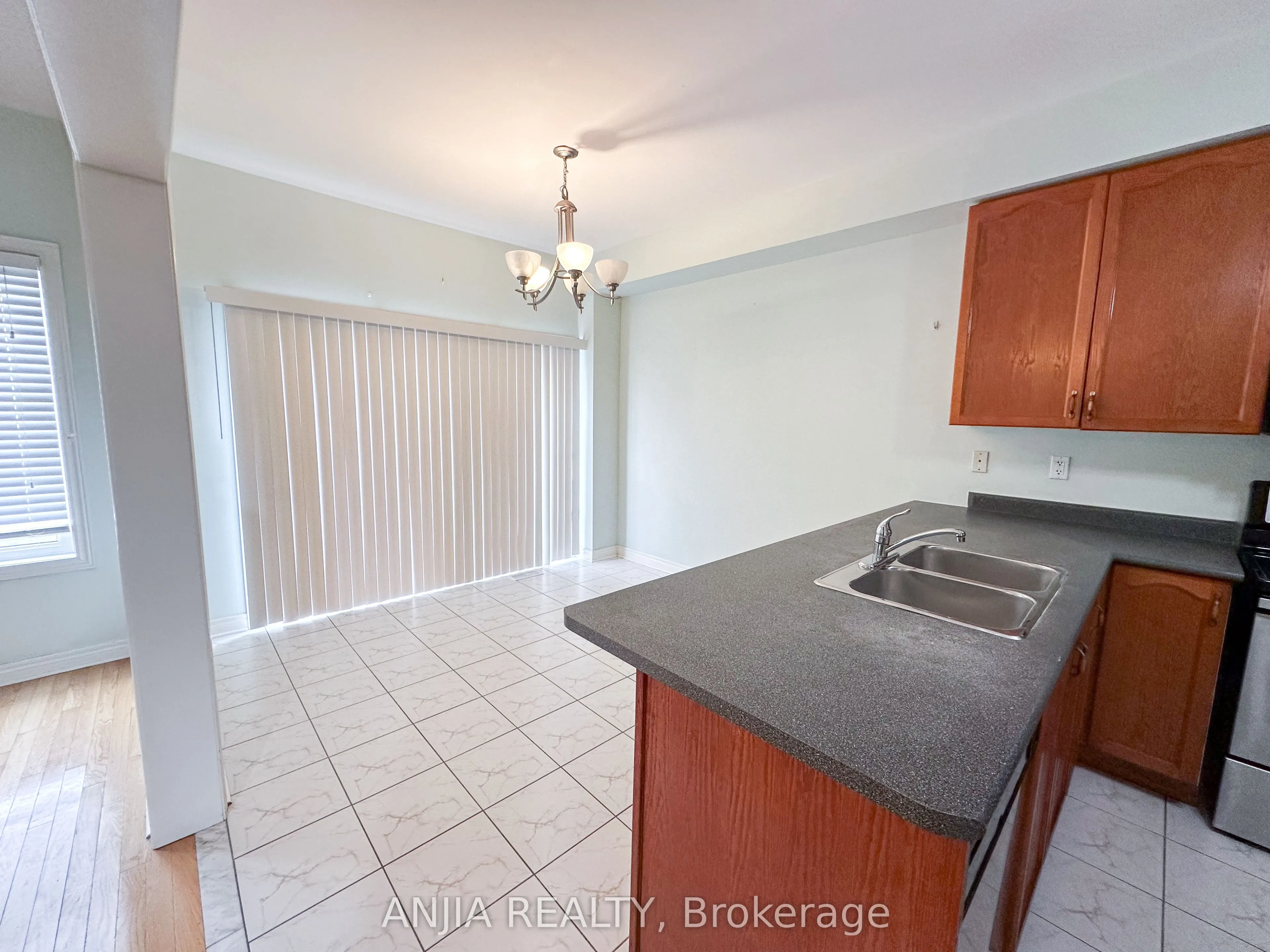 18 Balmano Road, #Upper
